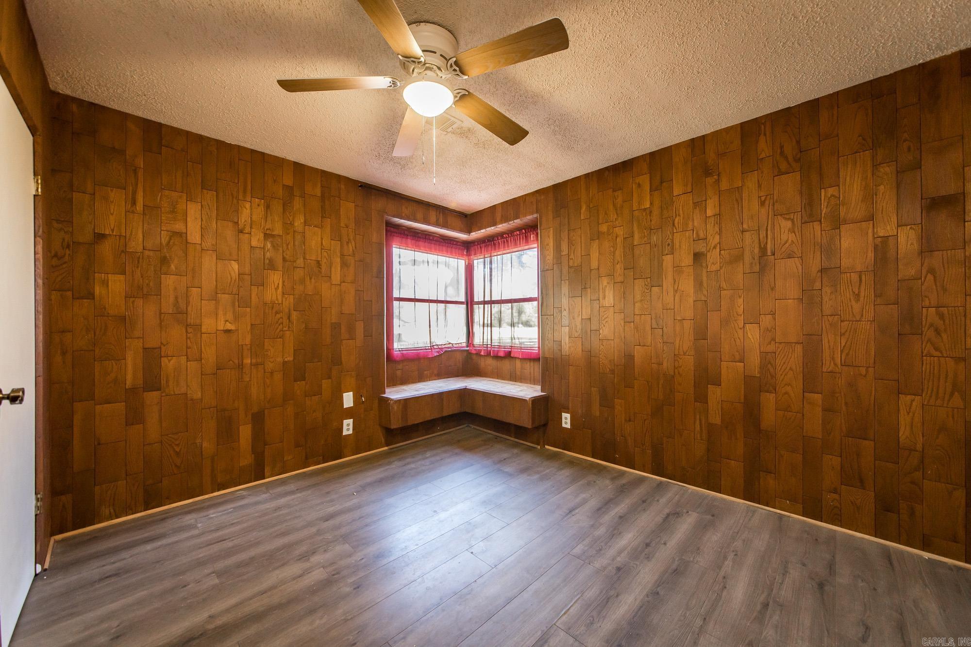 197 Jones  El Paso, AR