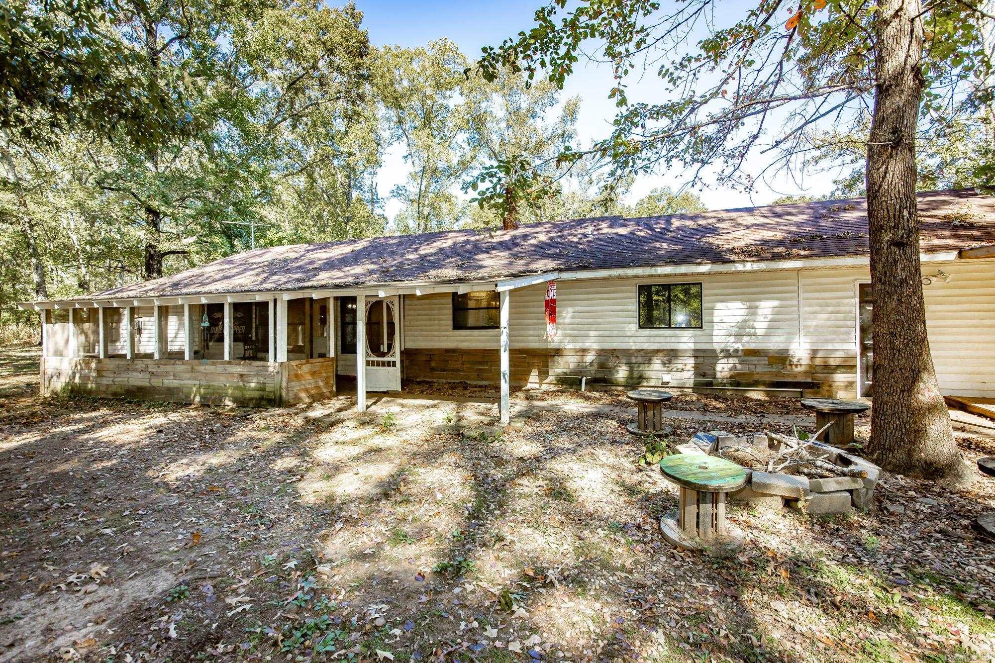 197 Jones  El Paso, AR