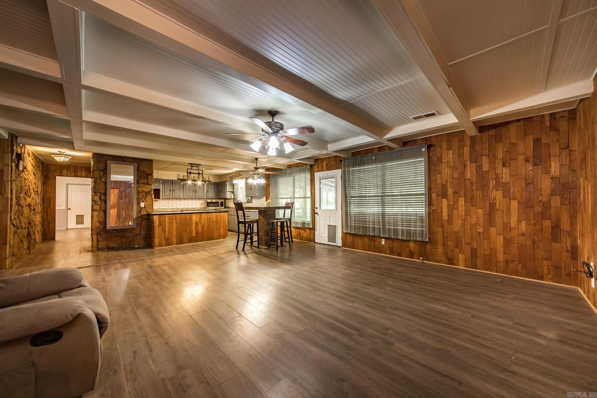 197 Jones  El Paso, AR