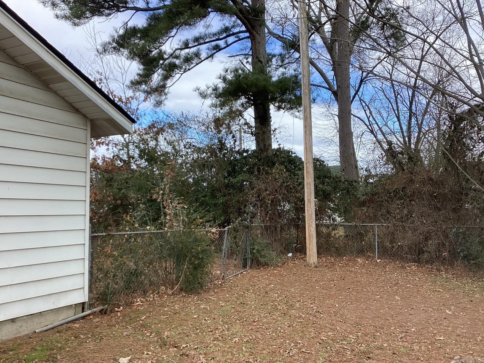 519 E 4th St  Prescott, AR