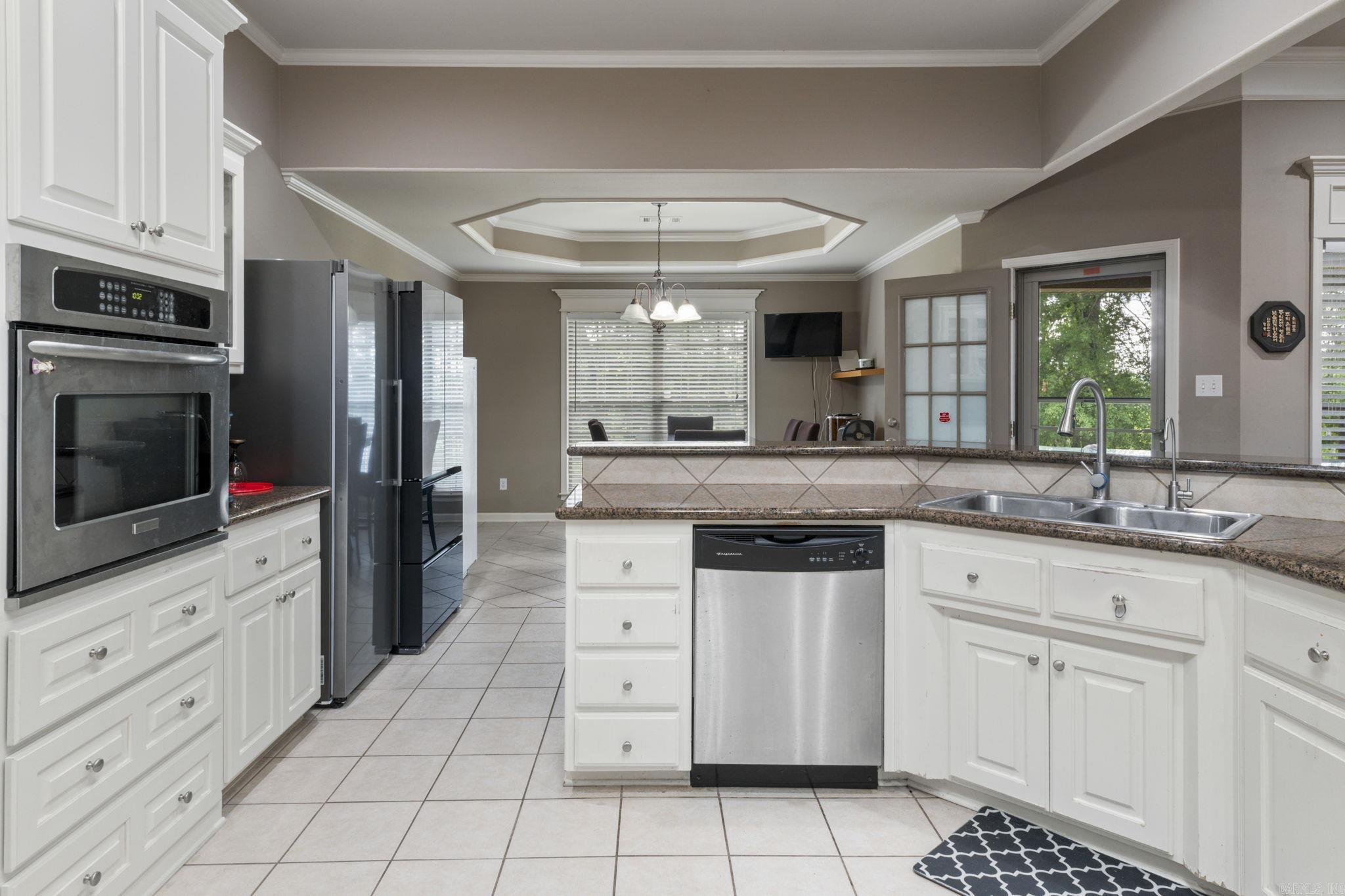 223 Maranes Cir  Maumelle, AR