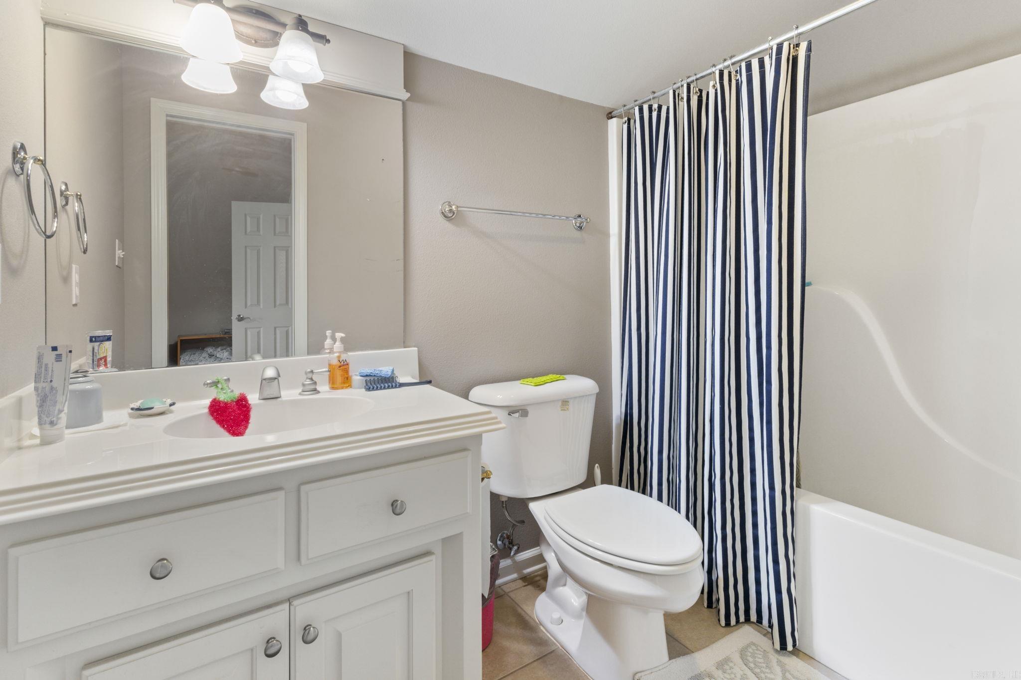 223 Maranes Cir  Maumelle, AR