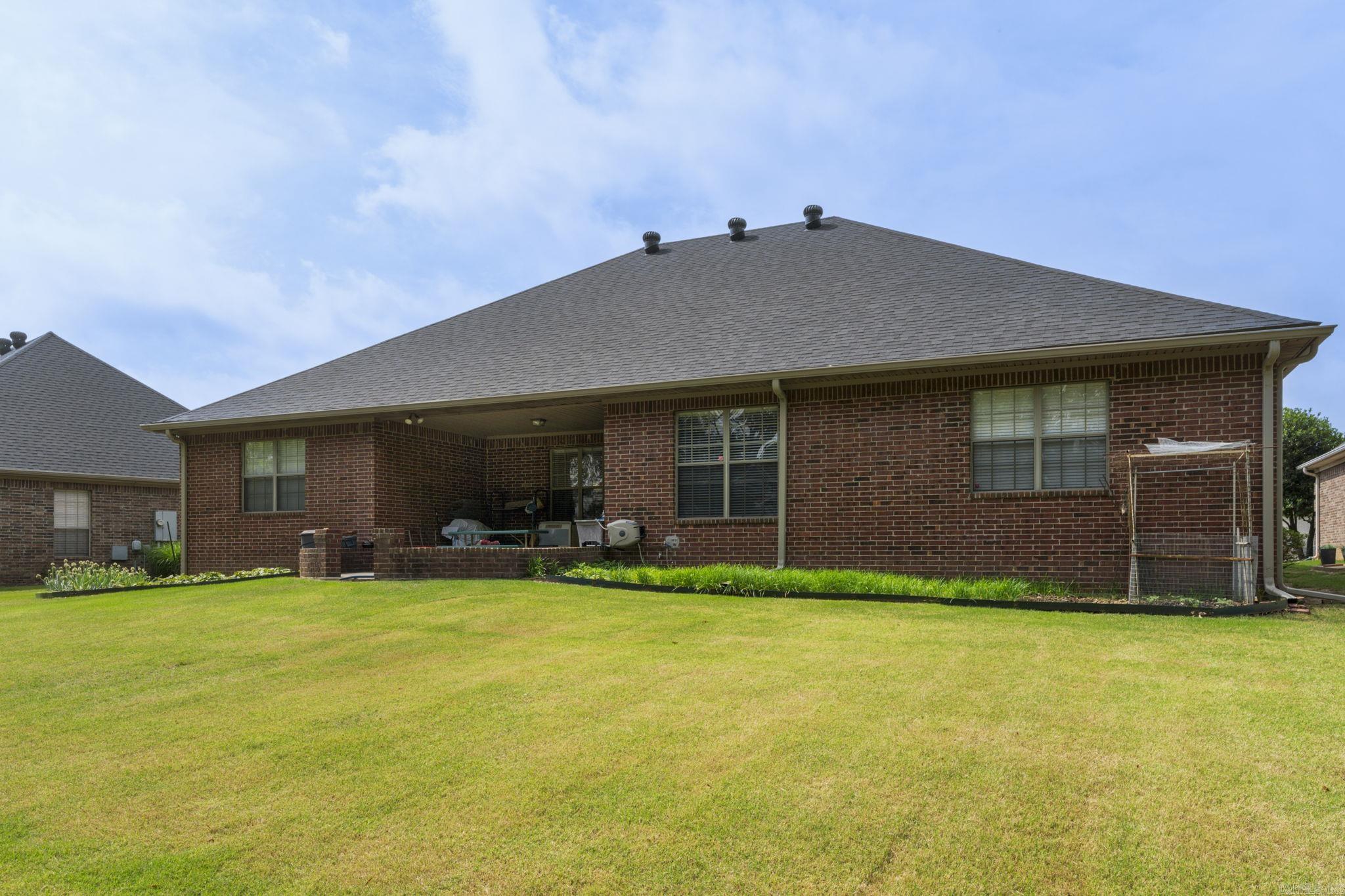 223 Maranes Cir  Maumelle, AR