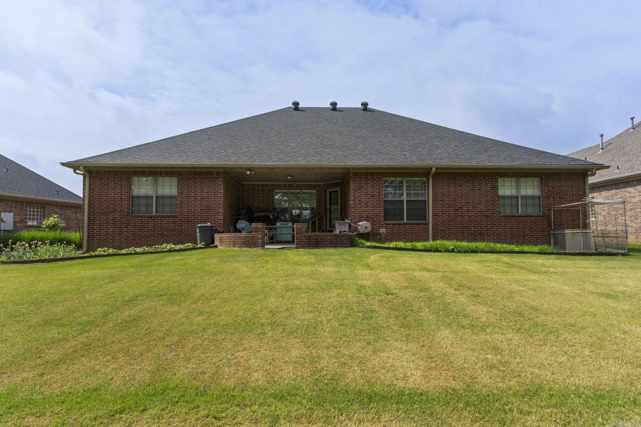 223 Maranes Cir  Maumelle, AR