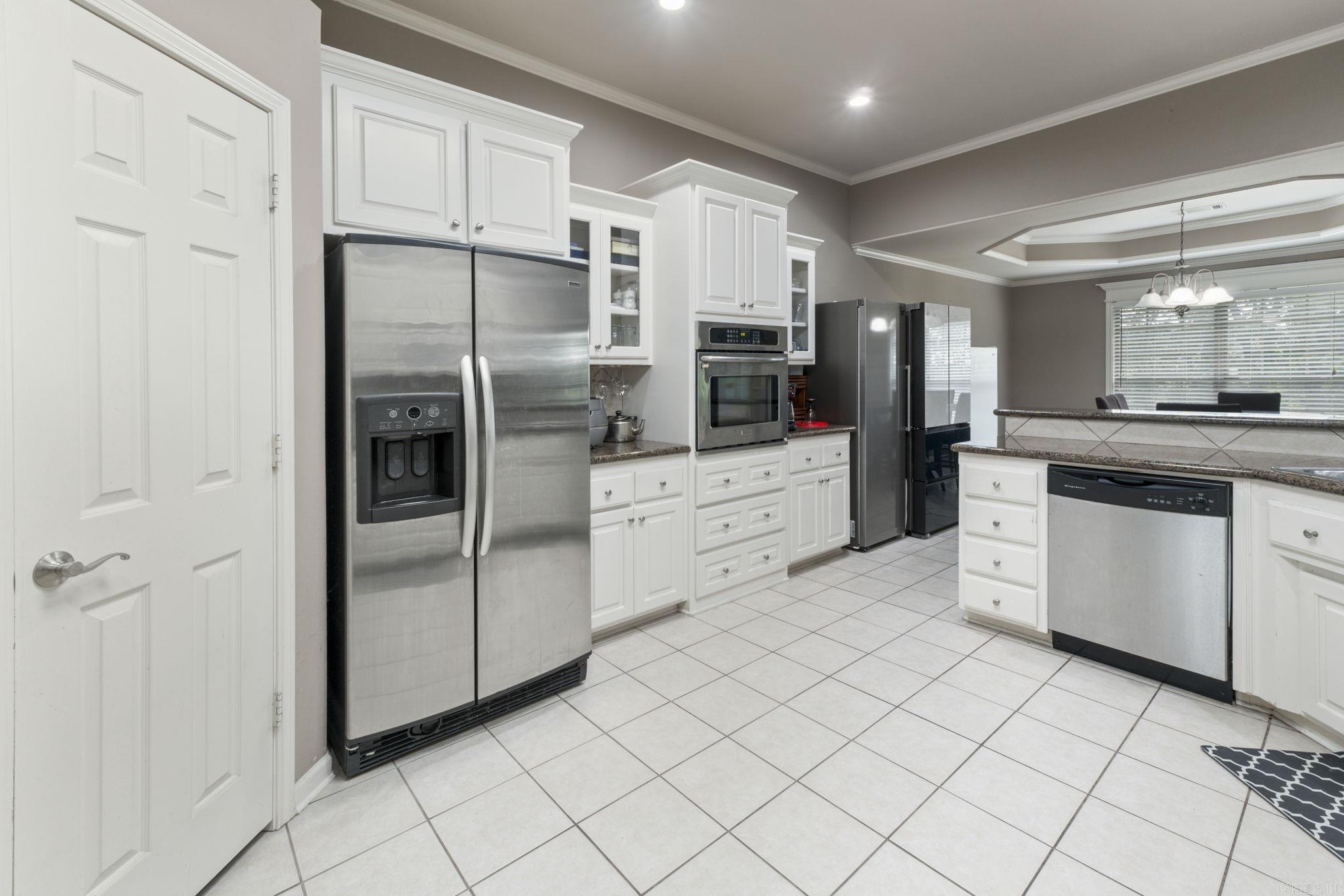 223 Maranes Cir  Maumelle, AR