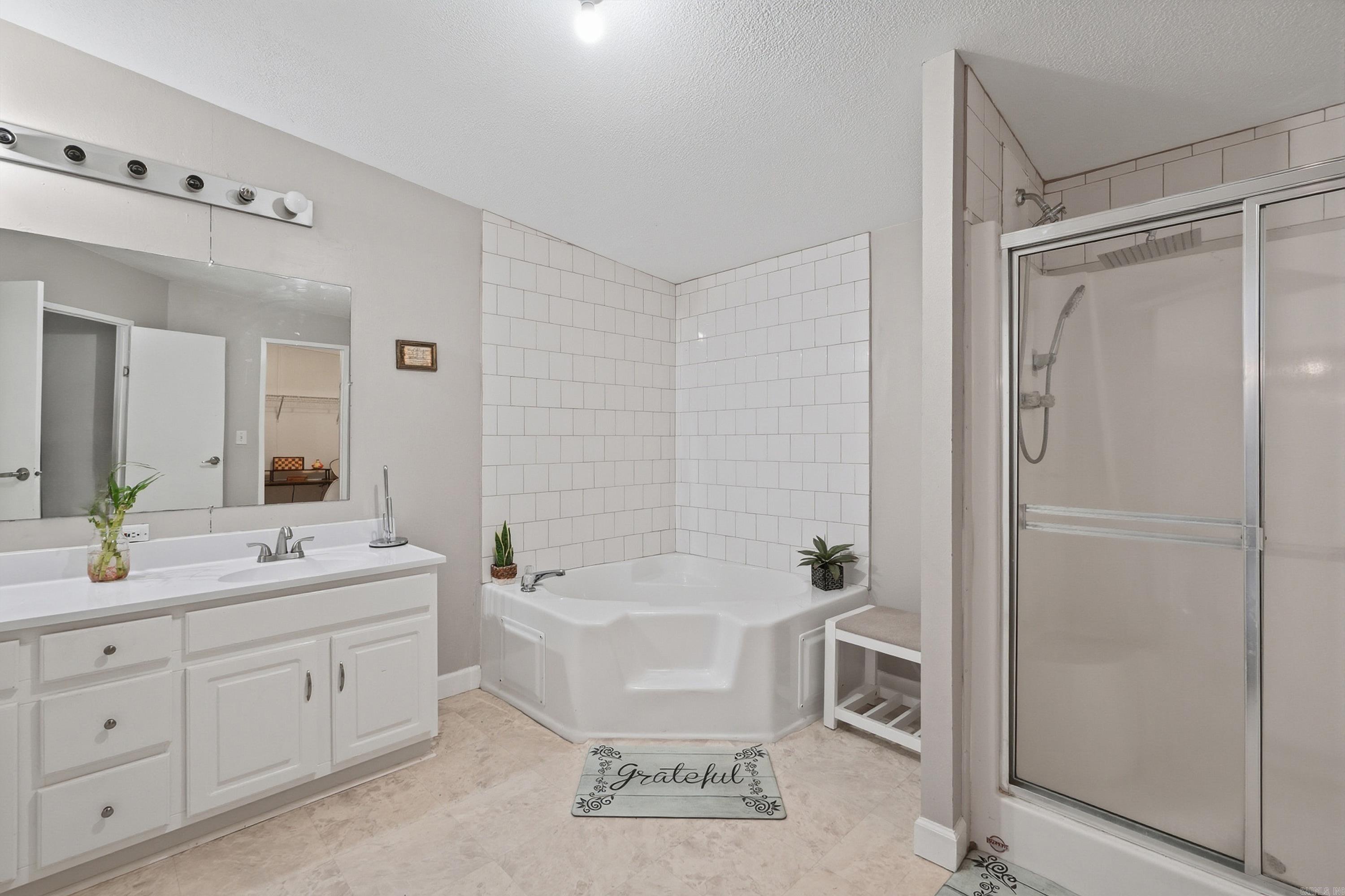 1365 Carson Bridge  Lonoke, AR