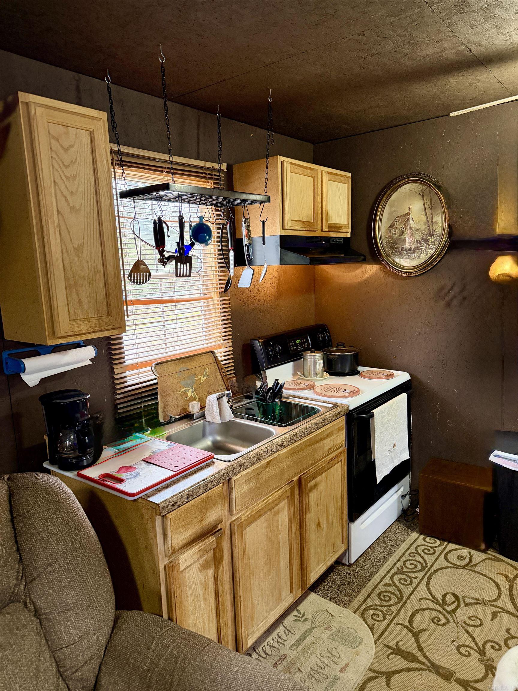 7541 Highway 64  Hartman, AR