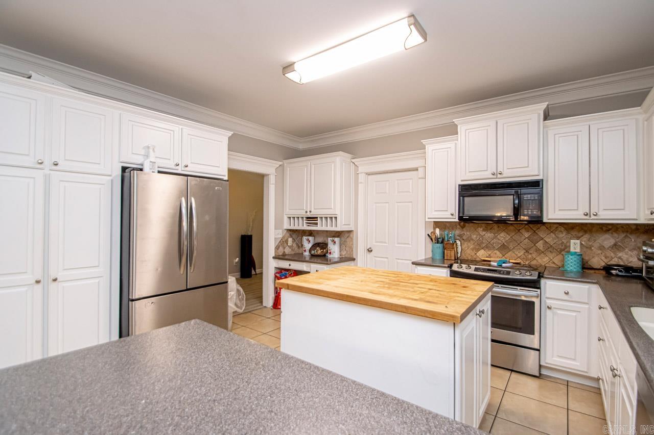 27 Courtside Pl  Little Rock, AR