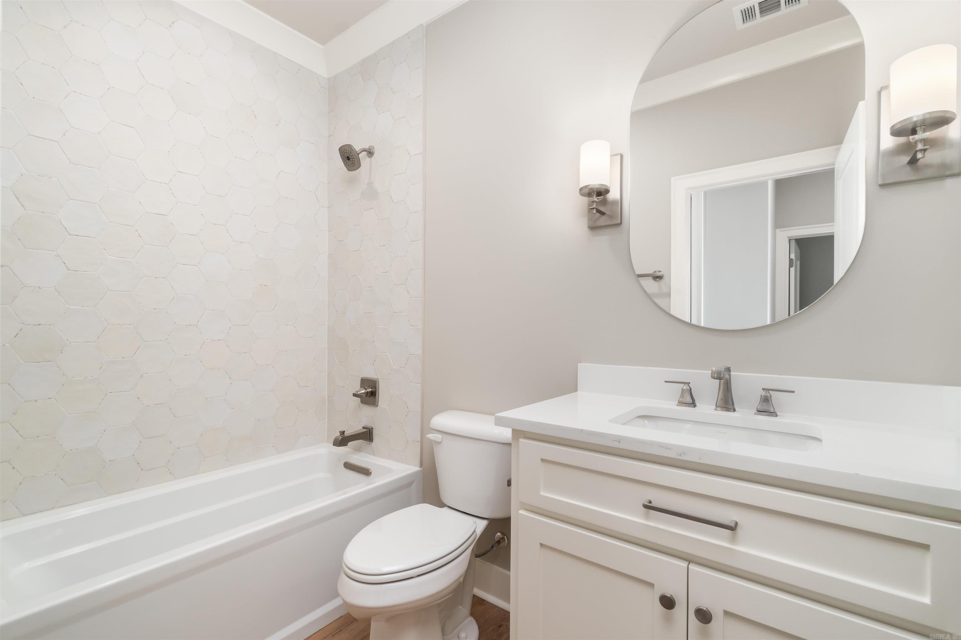 6 Acambaro Place Hot Springs Village, AR 71909