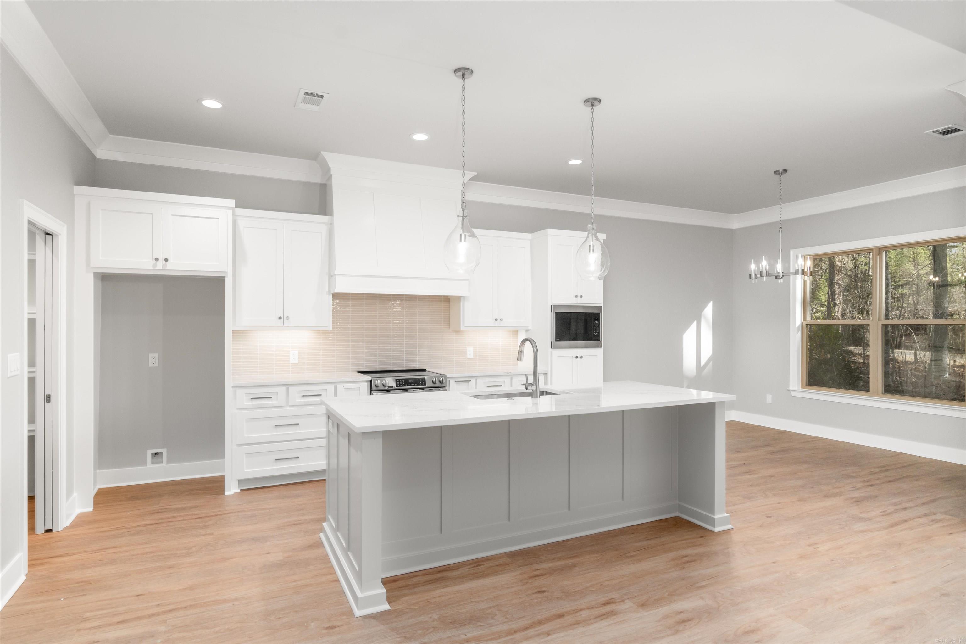 6 Acambaro Place Hot Springs Village, AR 71909