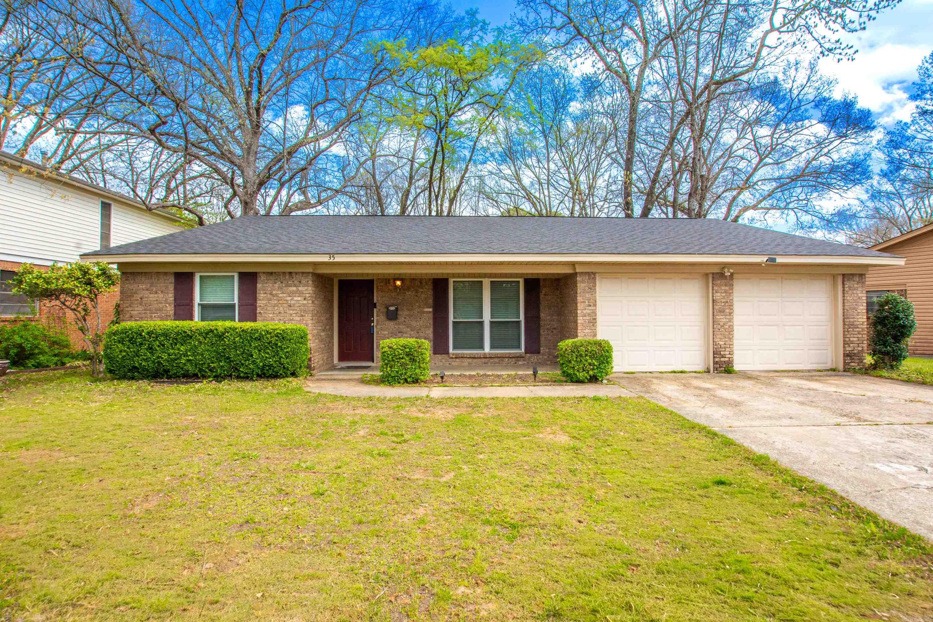 35 Bradford Drive Little Rock, AR 72227