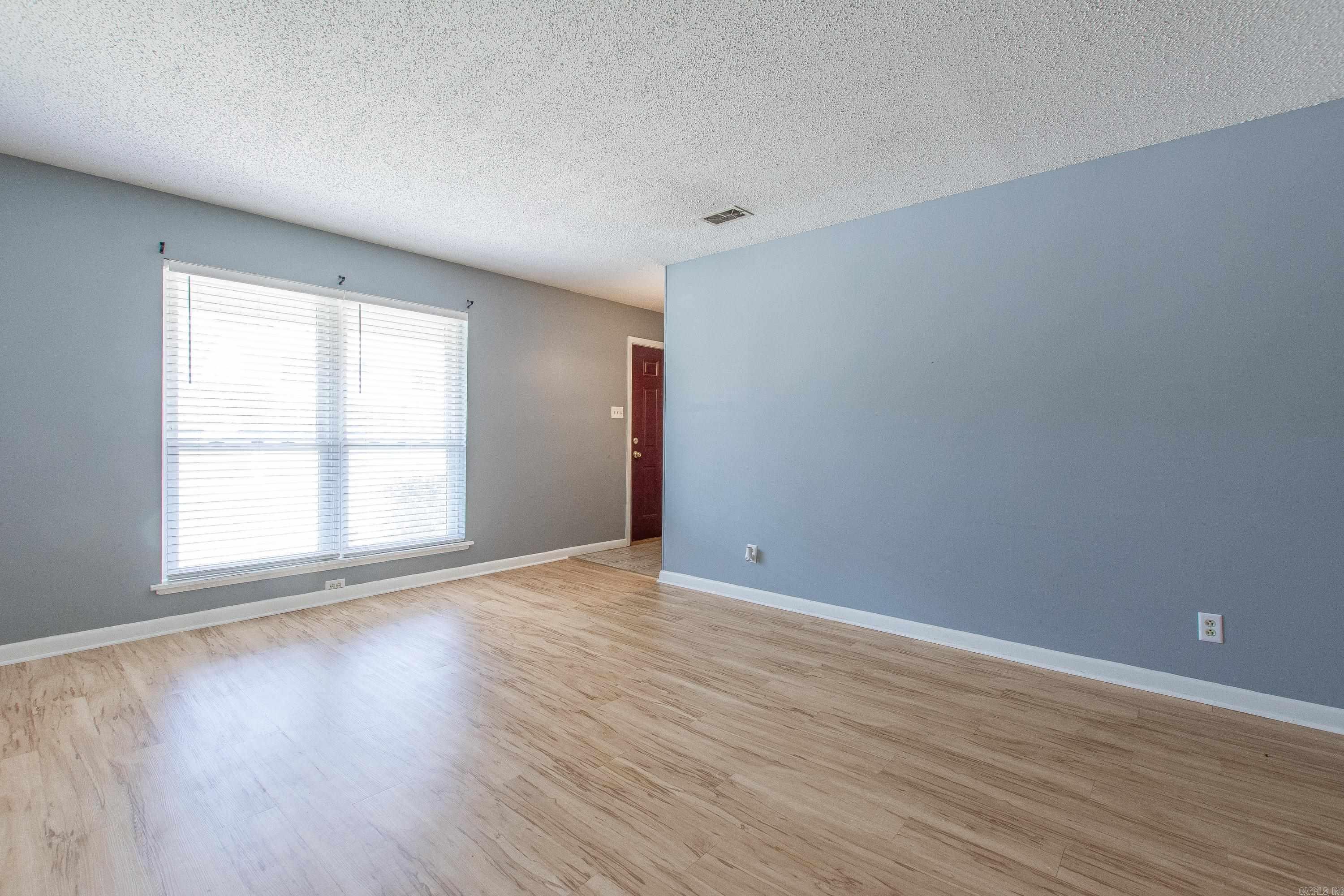 35 Bradford Drive Little Rock, AR 72227