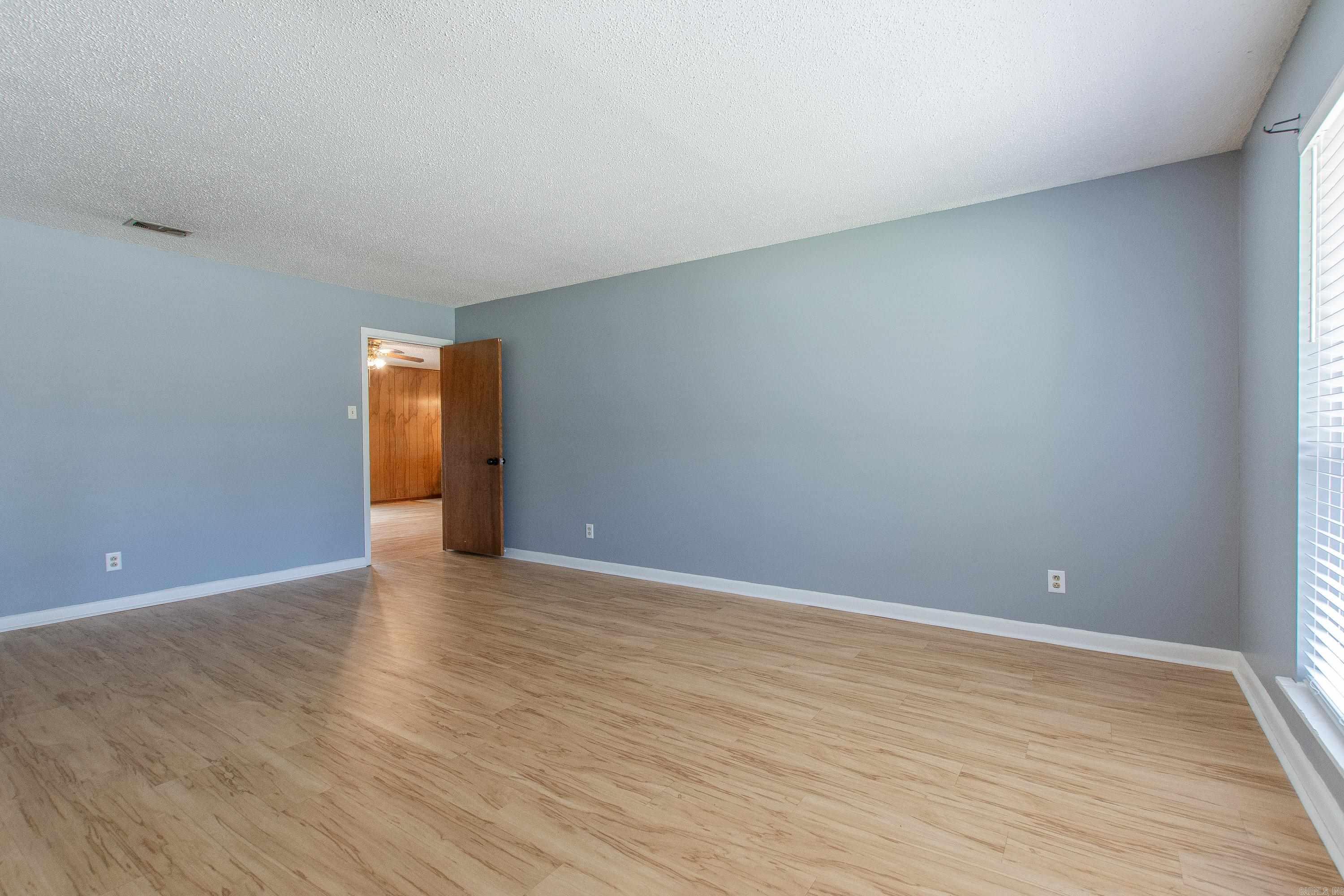 35 Bradford Drive Little Rock, AR 72227