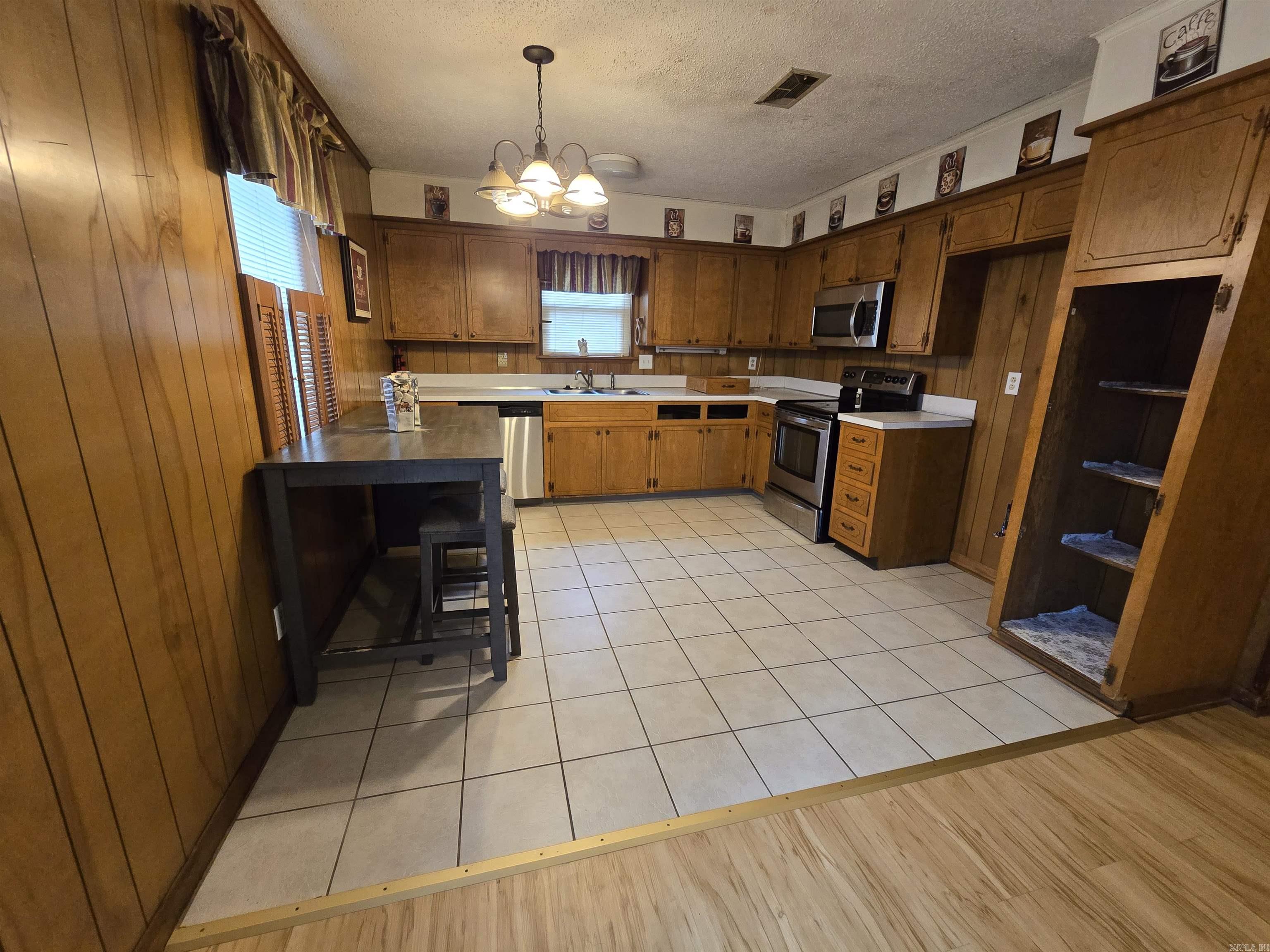 35 Bradford  Little Rock, AR