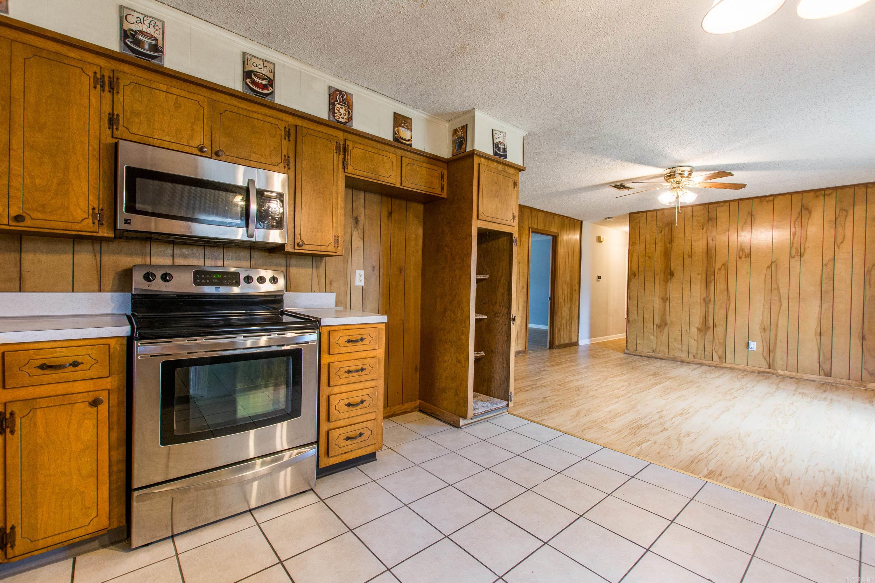 35 Bradford Drive Little Rock, AR 72227