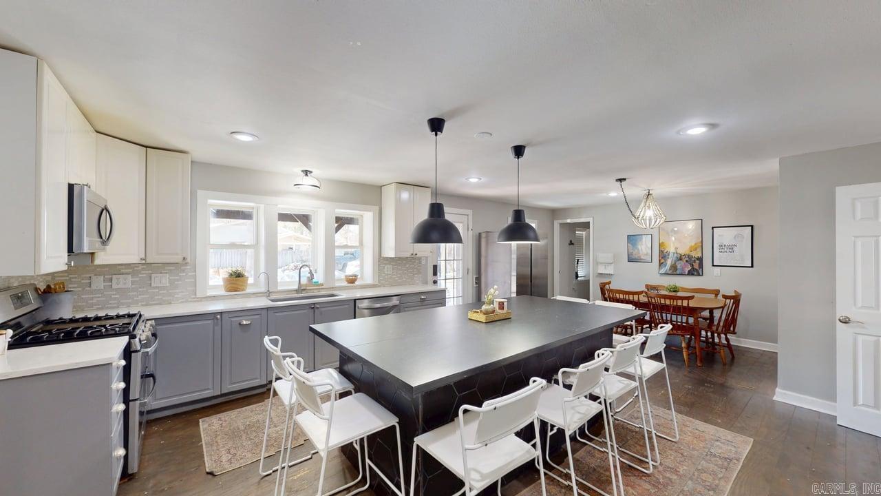 1910 Hillman Street  Conway, AR