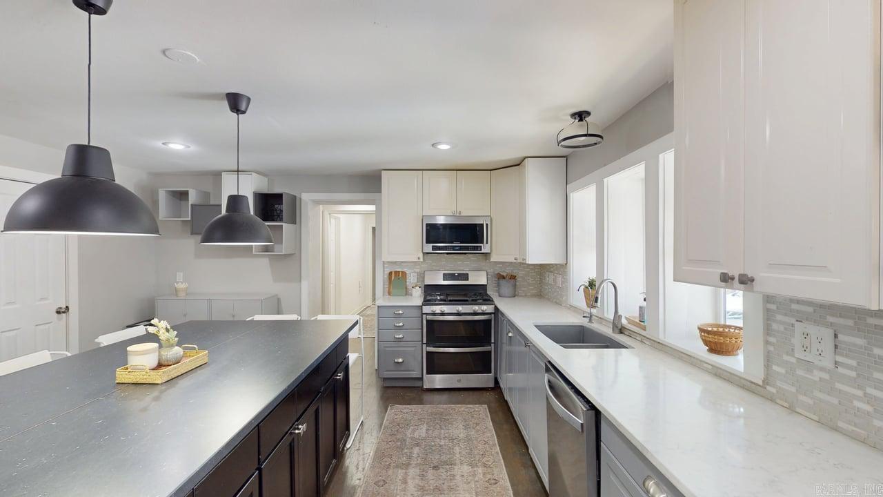 1910 Hillman Street  Conway, AR