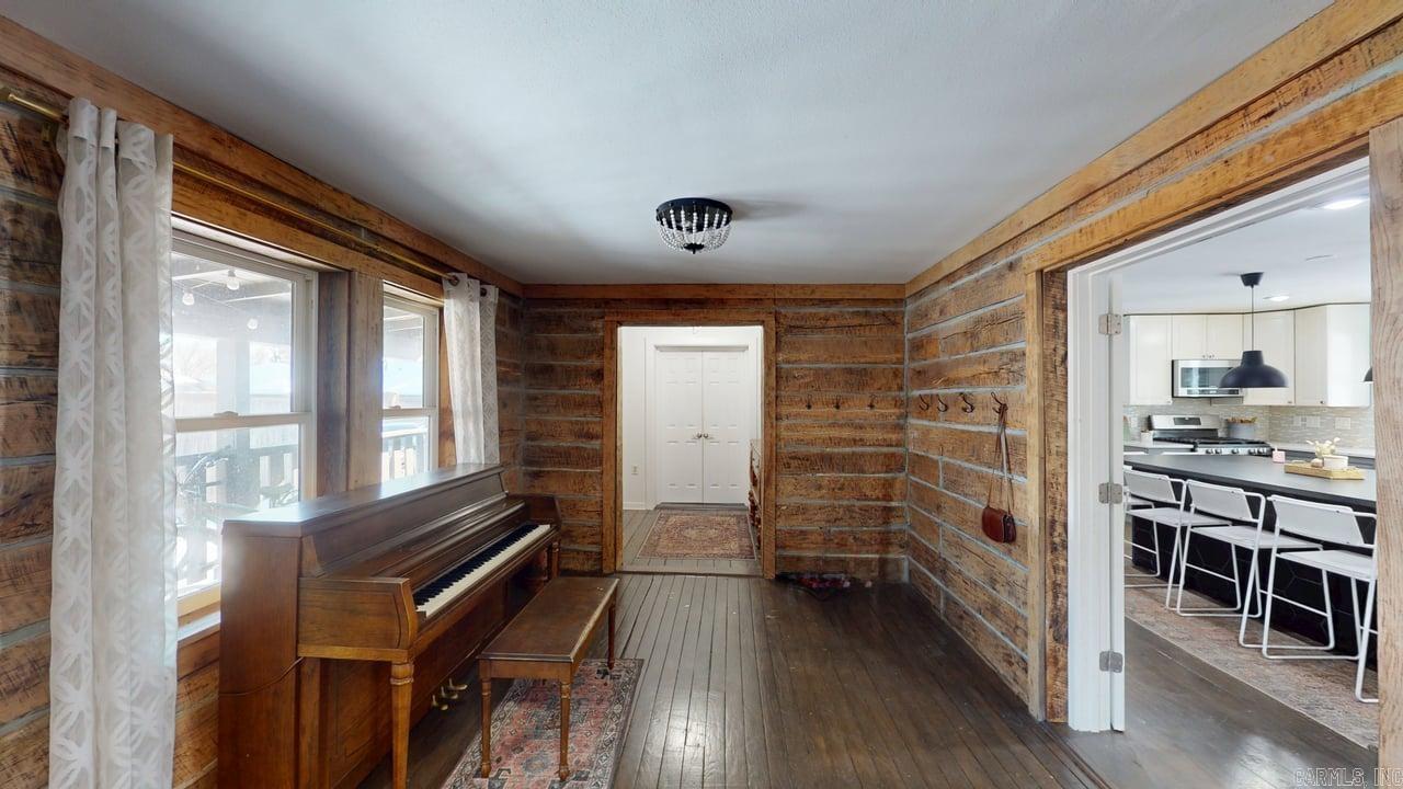 1910 Hillman Street  Conway, AR