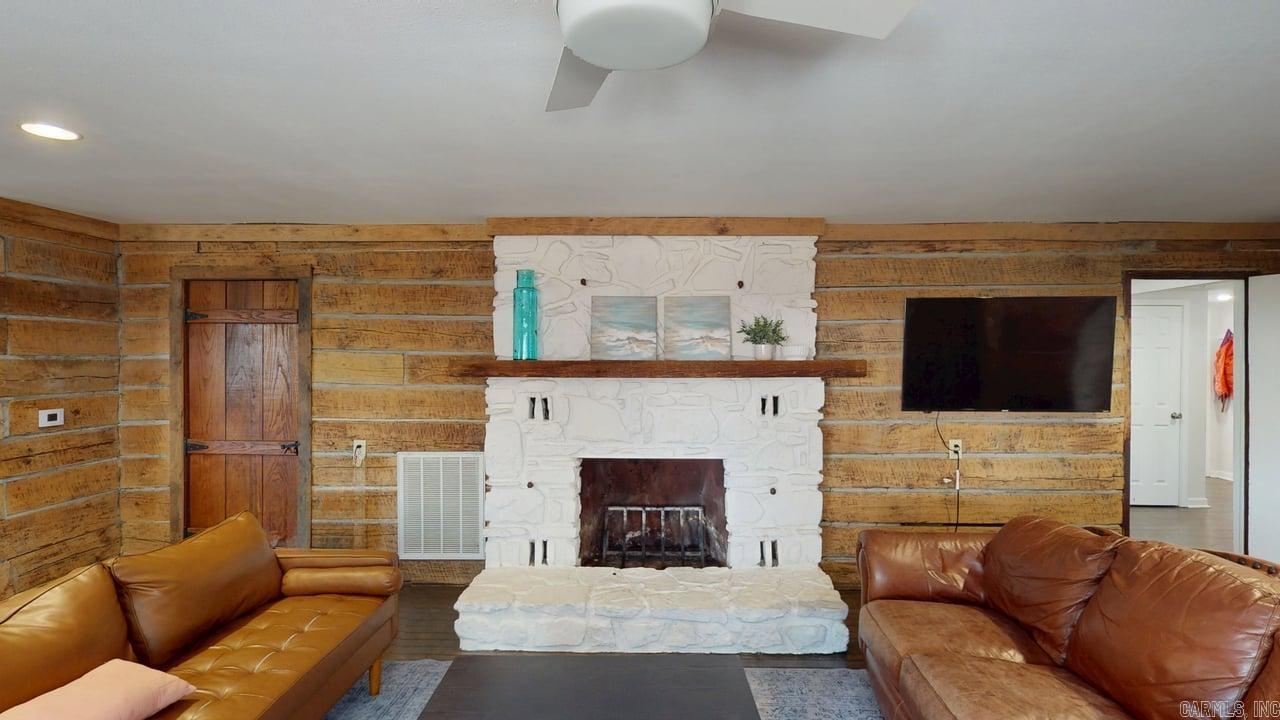 1910 Hillman Street  Conway, AR