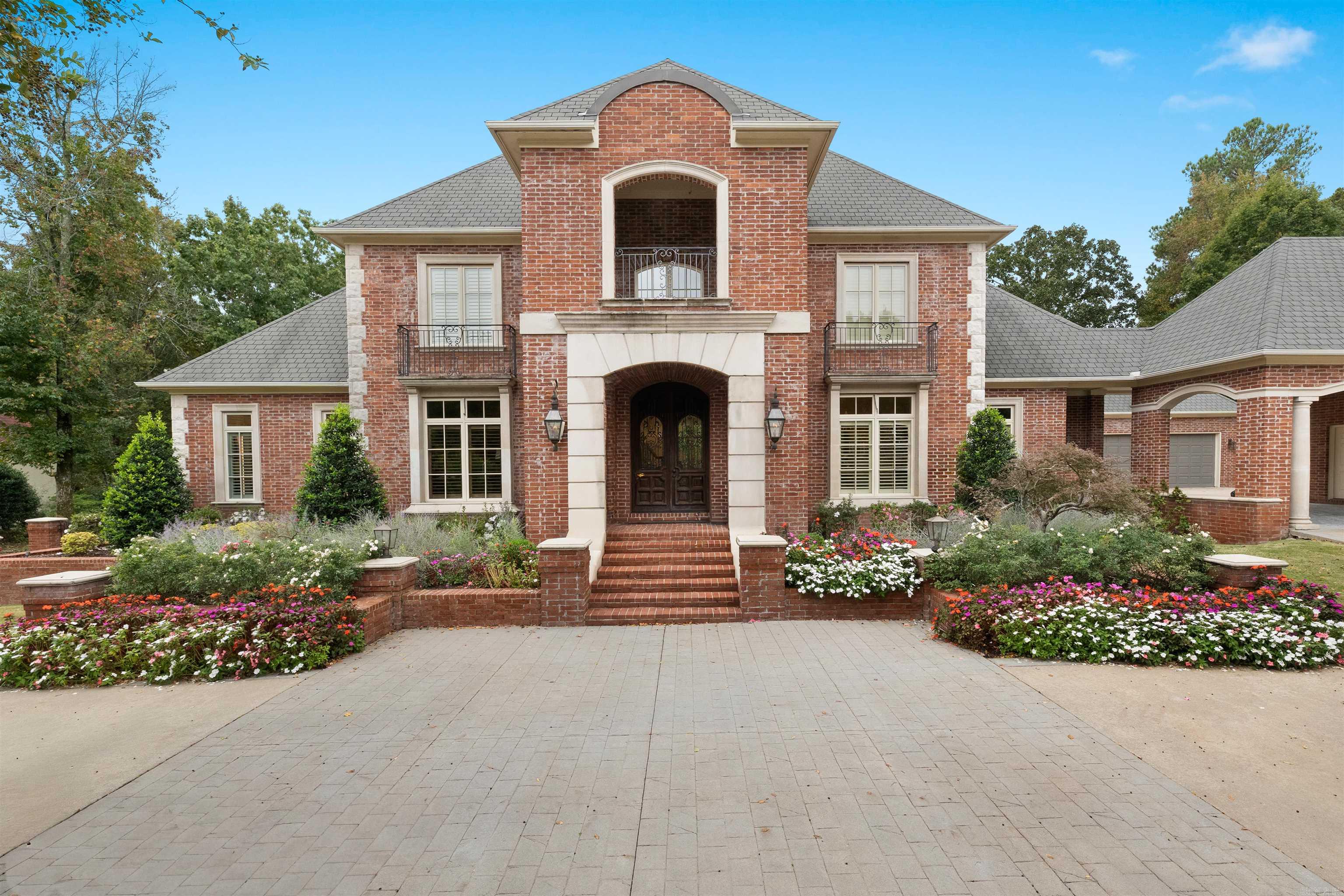 67 Sologne  Little Rock, AR