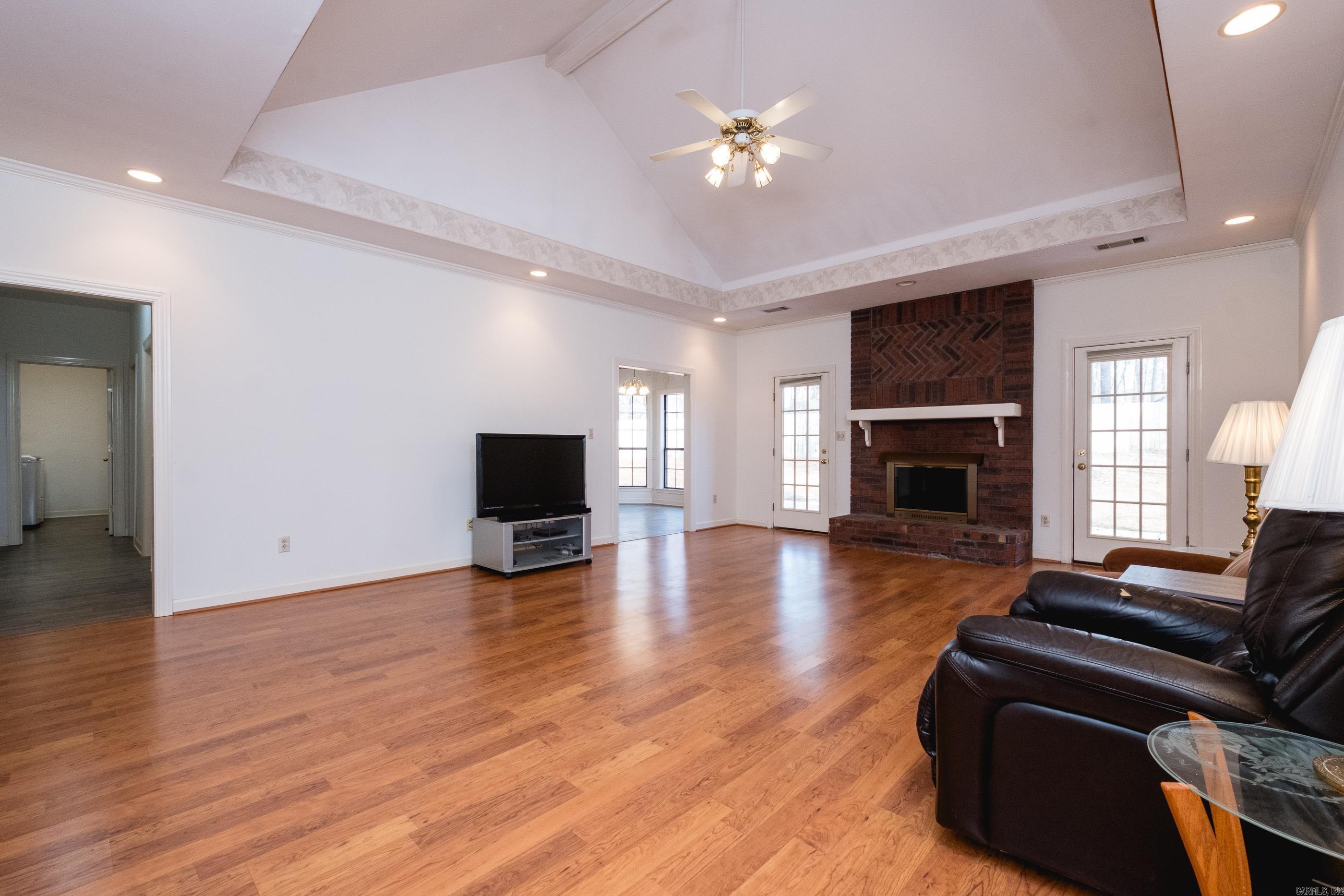 28 Saint John Pl  Maumelle, AR