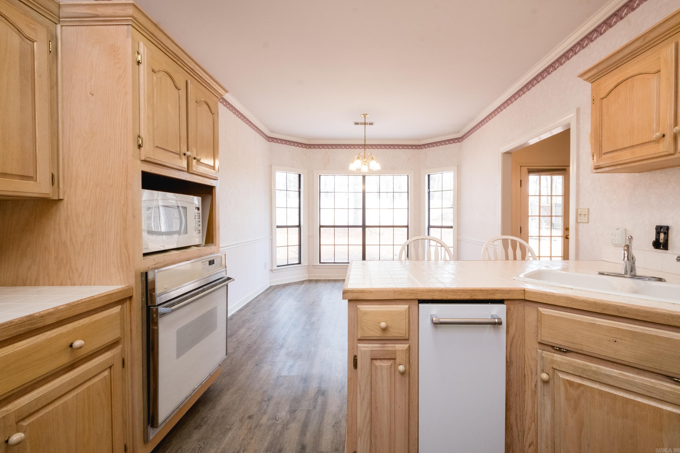 28 Saint John Pl  Maumelle, AR