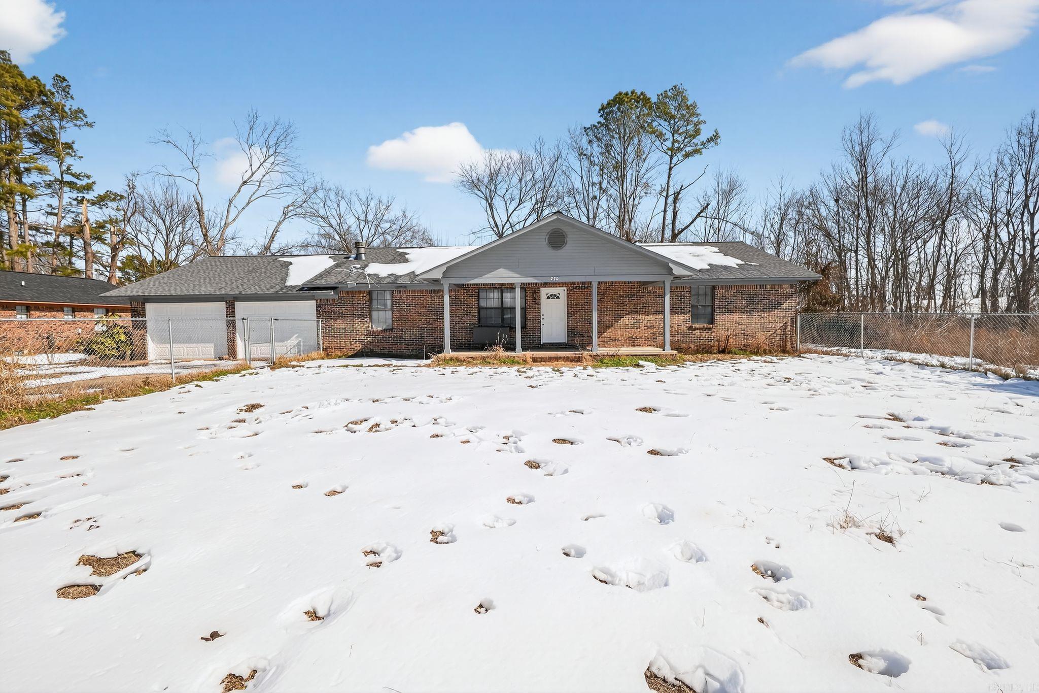 220  Davis  Newport, AR
