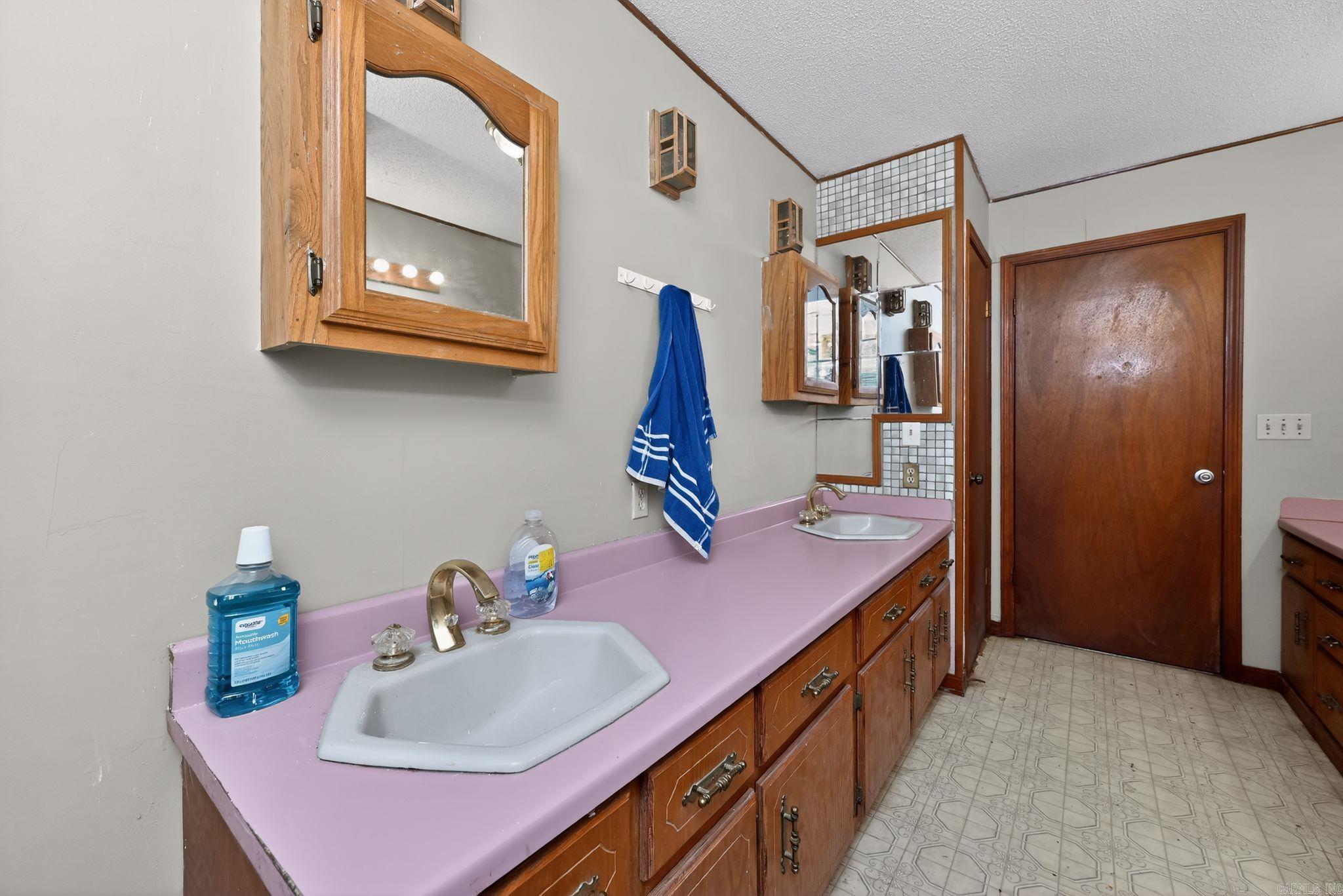 220 Davis  Newport, AR