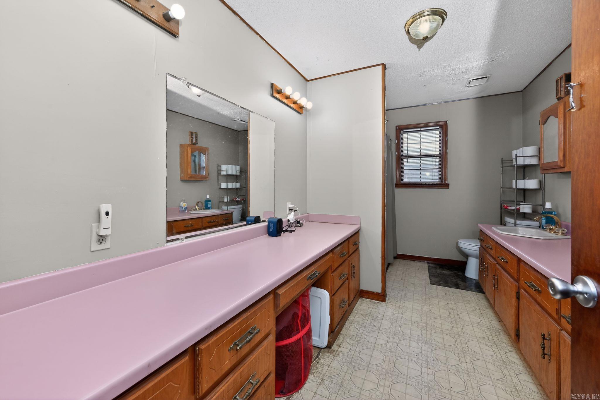 220 Davis  Newport, AR