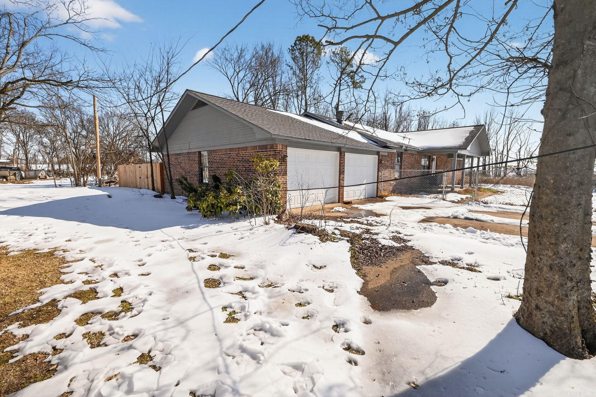 220 Davis  Newport, AR