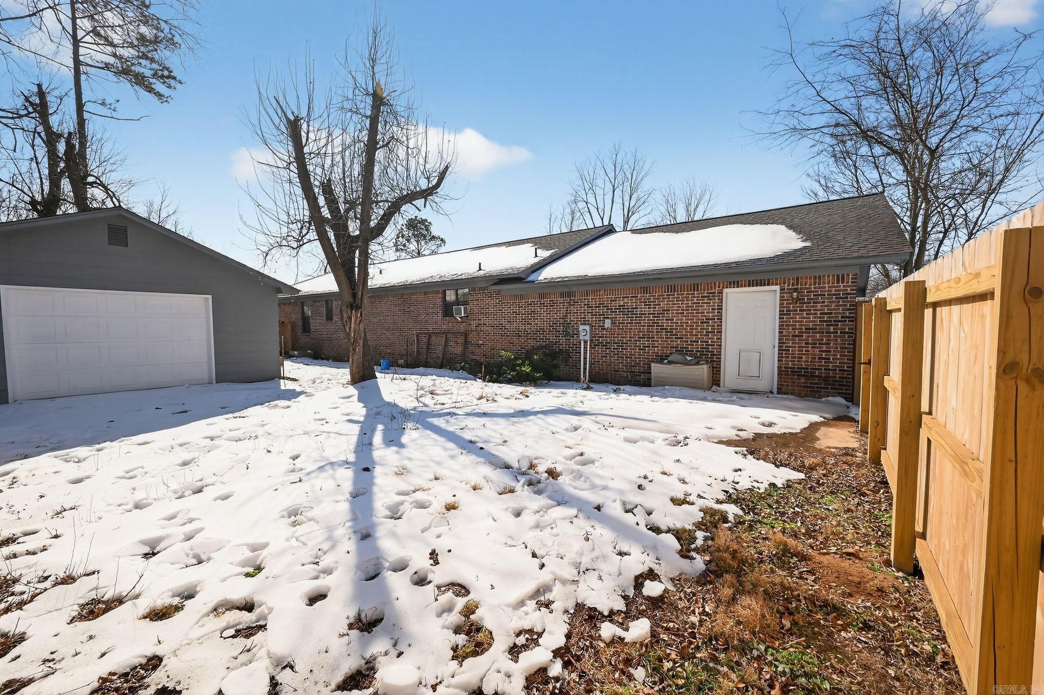 220 Davis  Newport, AR