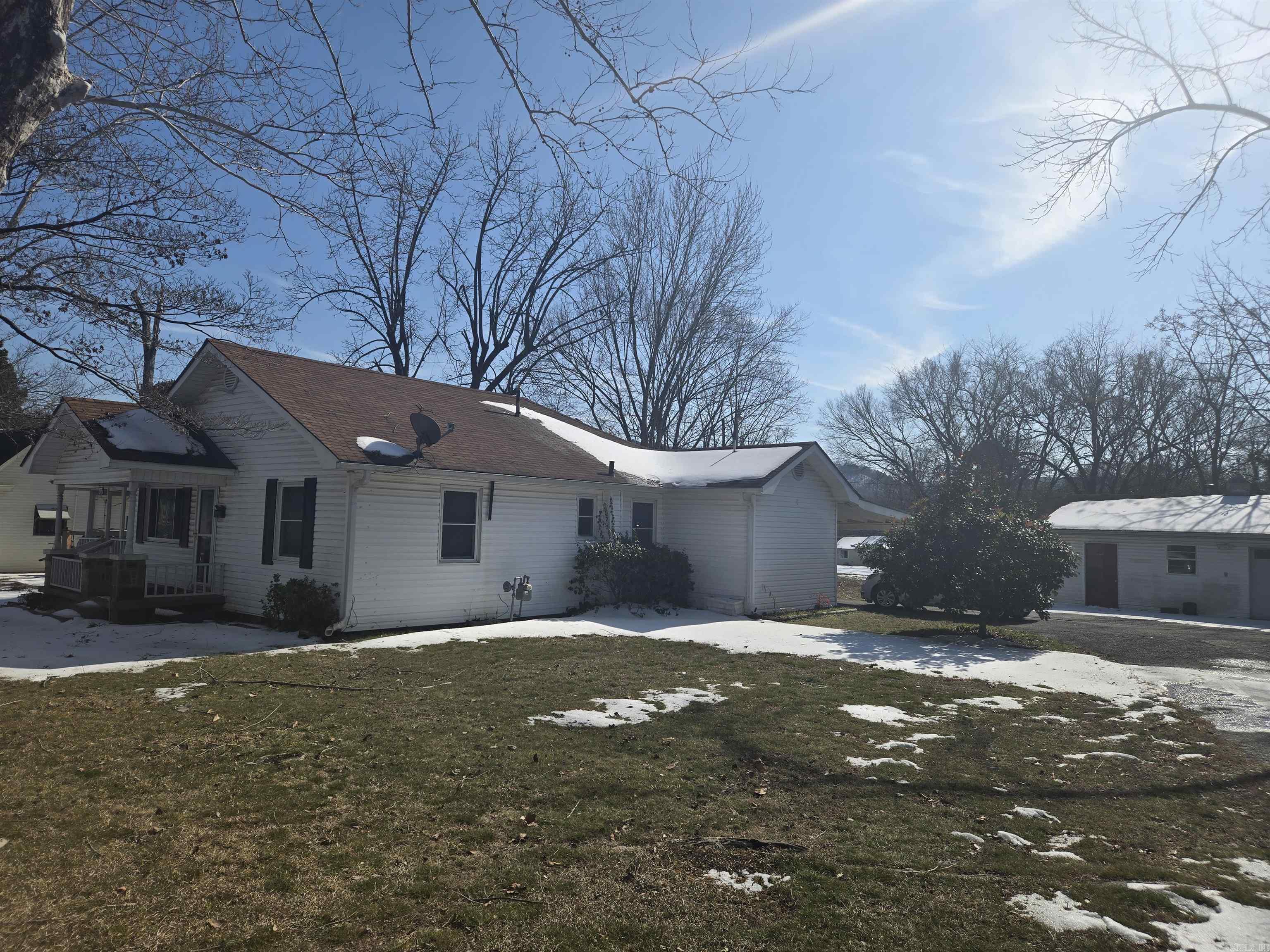 807 W Walnut St  Heber Springs, AR