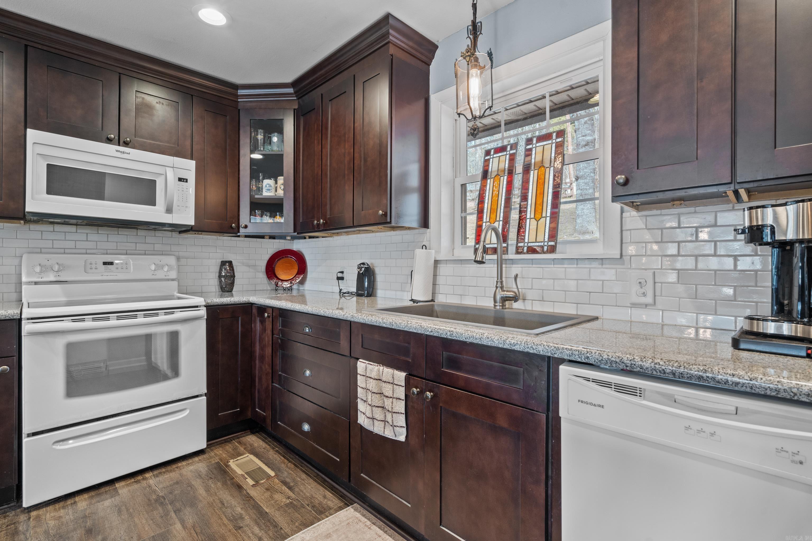 563 Kirschwood Dr  Hot Springs, AR