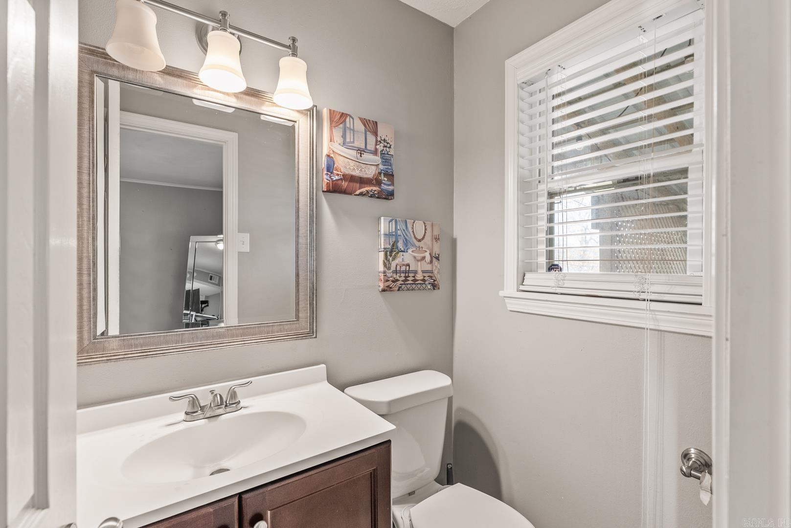 12 Tomahawk  Little Rock, AR