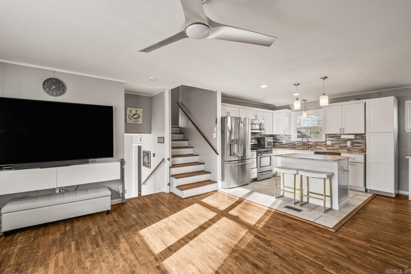 12 Tomahawk  Little Rock, AR