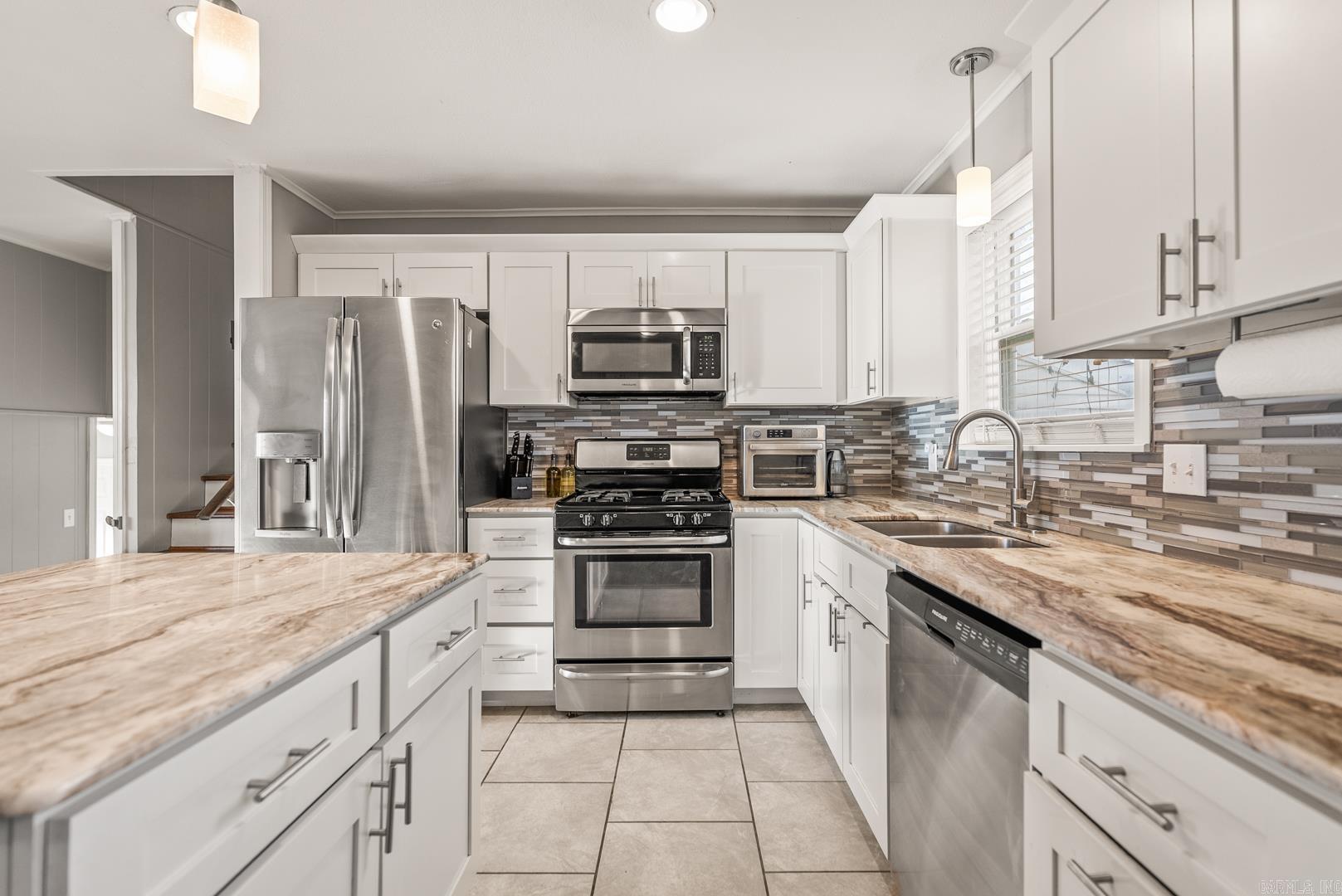 12 Tomahawk  Little Rock, AR