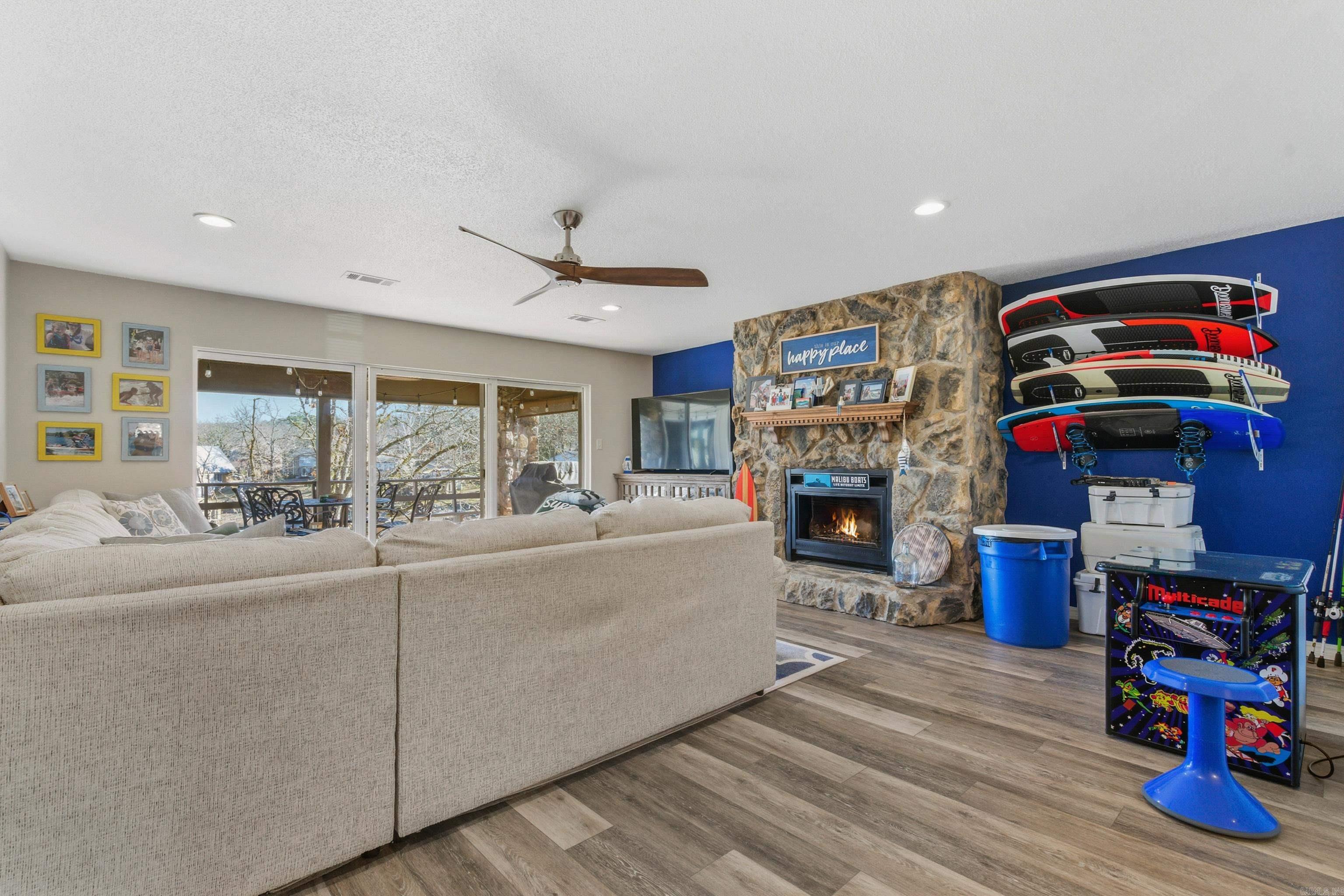 1141 Twin Points Rd  Hot Springs, AR