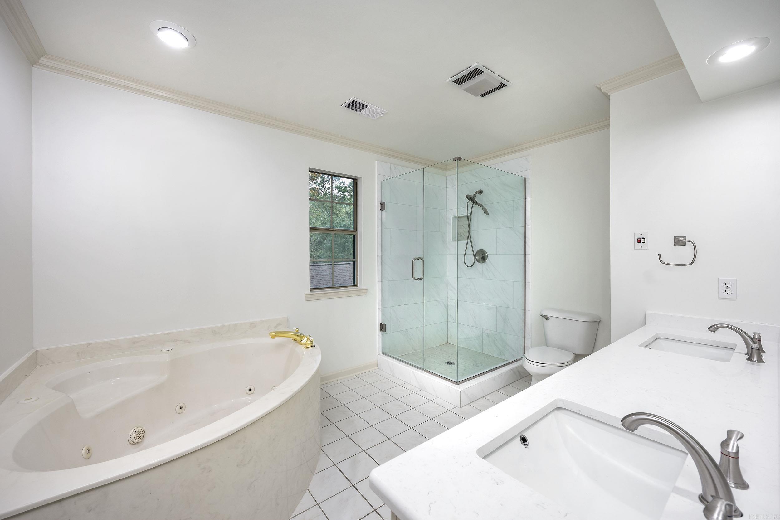 13515 Longtree  Little Rock, AR