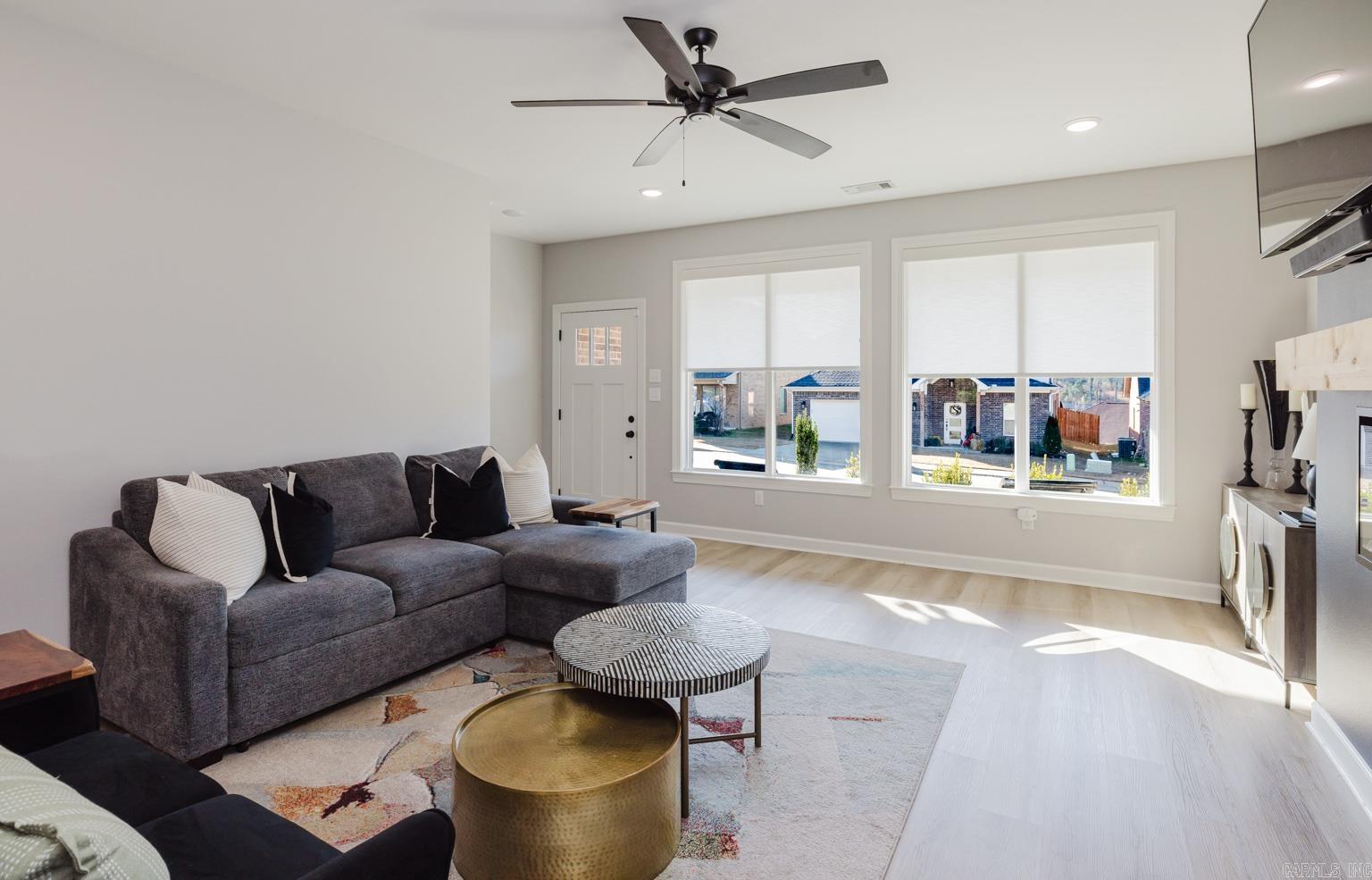 1104 Grand Teton Dr  Benton, AR