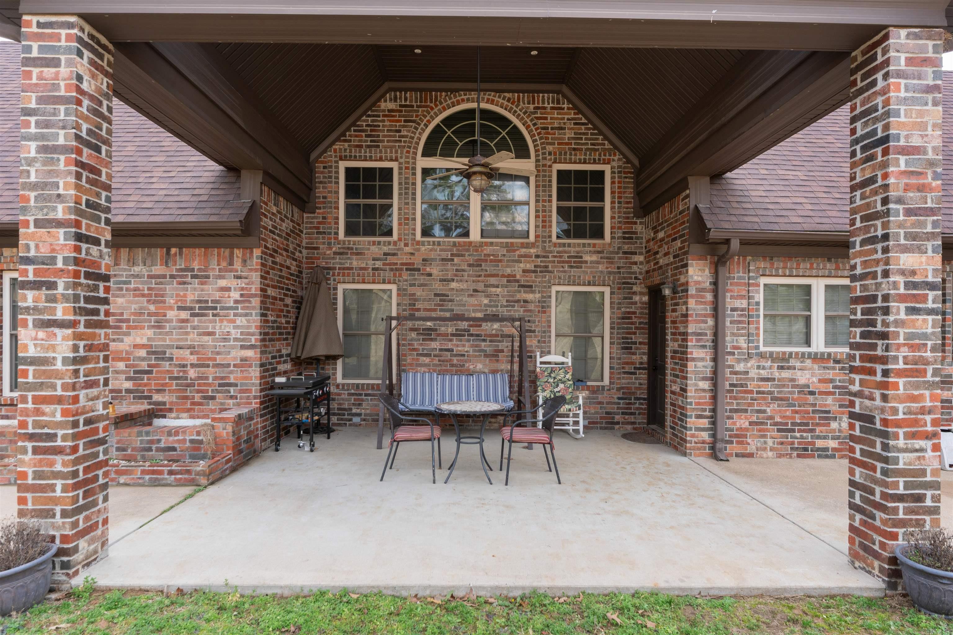 524 Scarlet Oaks Drive Benton, AR 72019