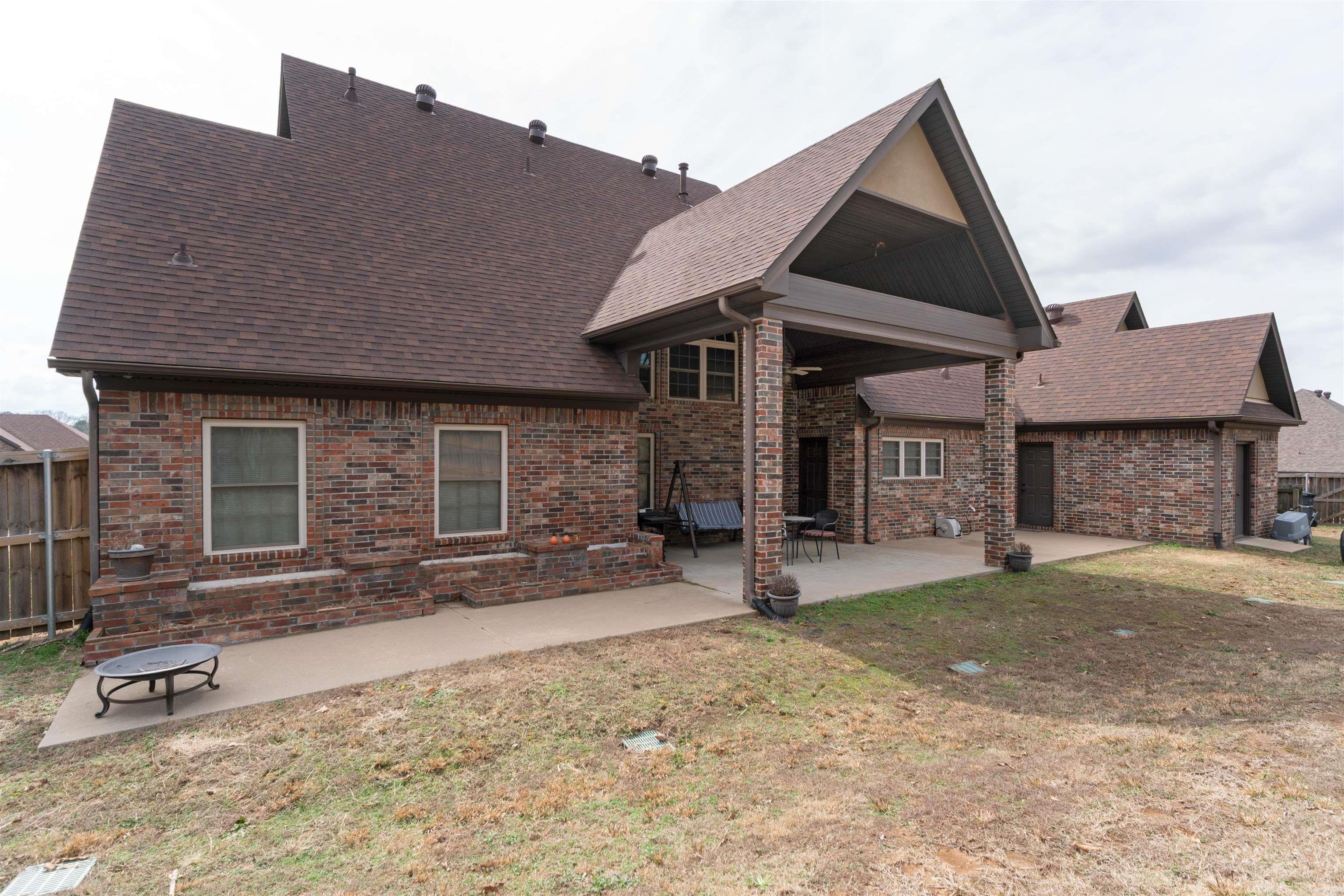 524 Scarlet Oaks Drive Benton, AR 72019