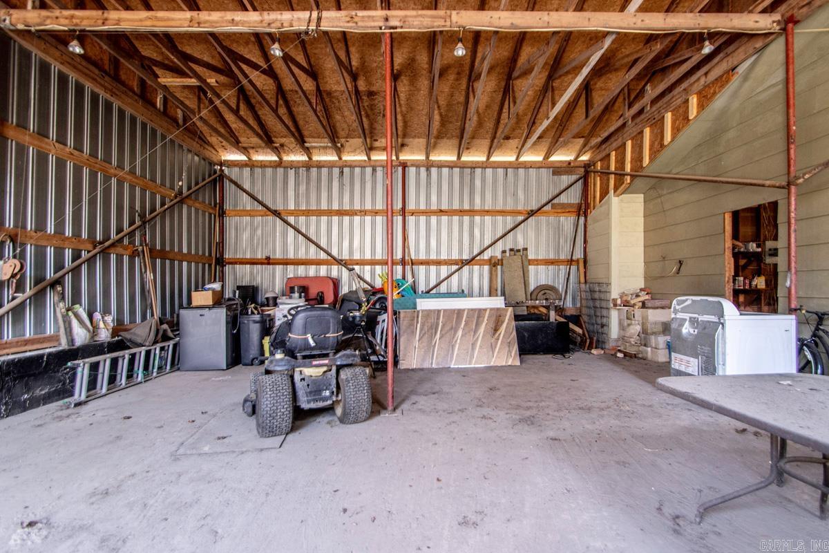 108 E 5th  Leola, AR