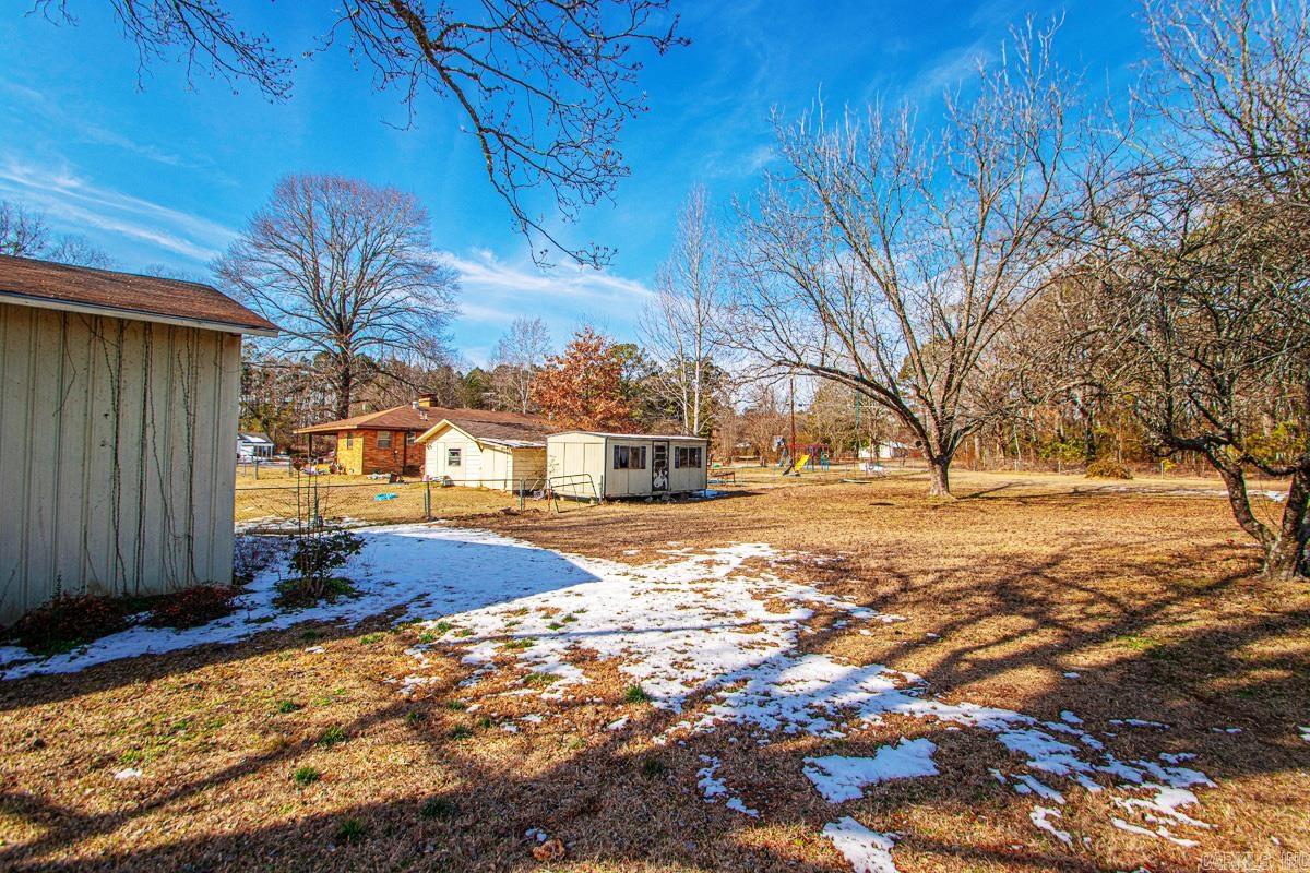 108 E 5th  Leola, AR