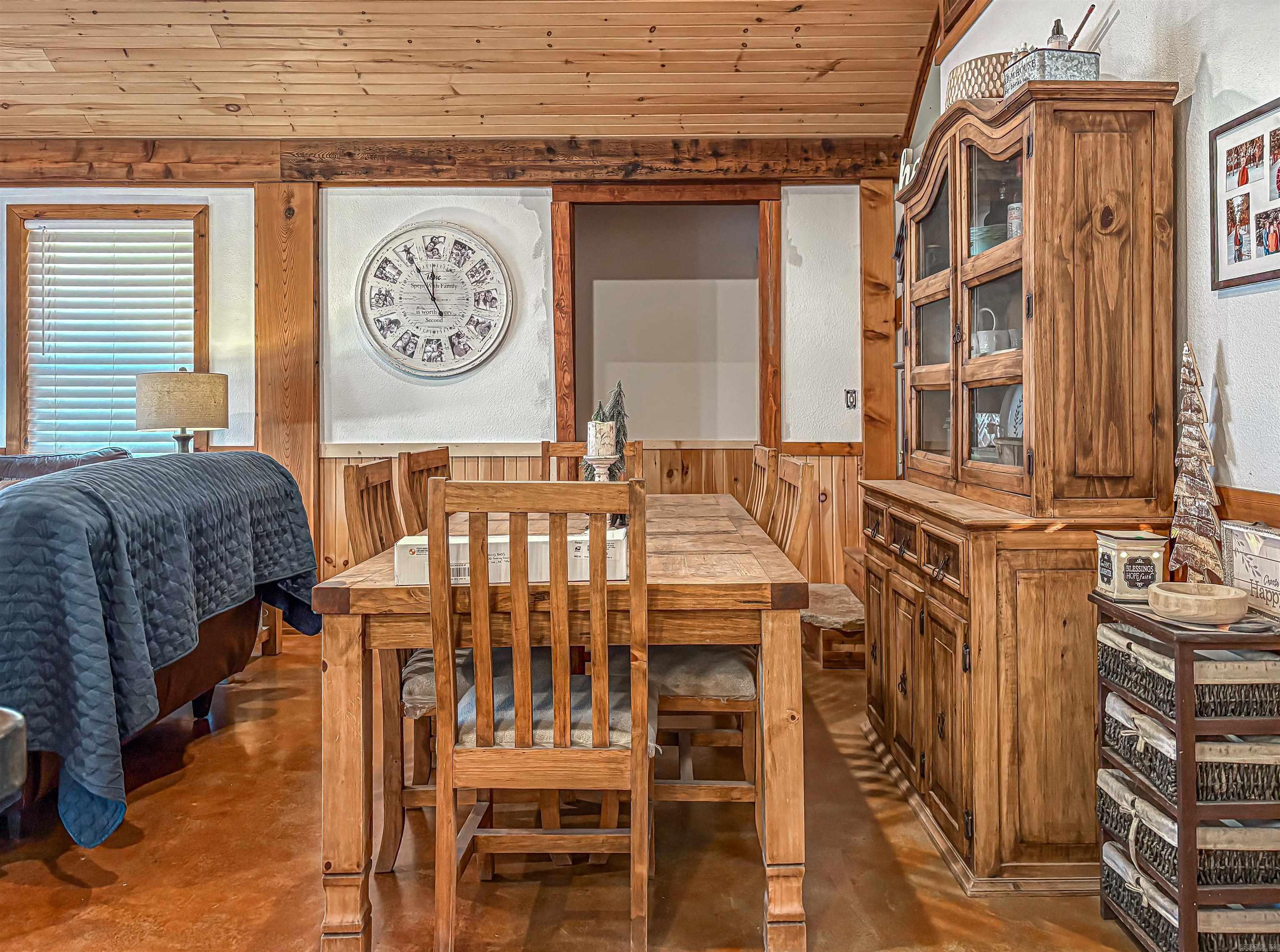 200 Searcy CO. 423  Saint Joe, AR