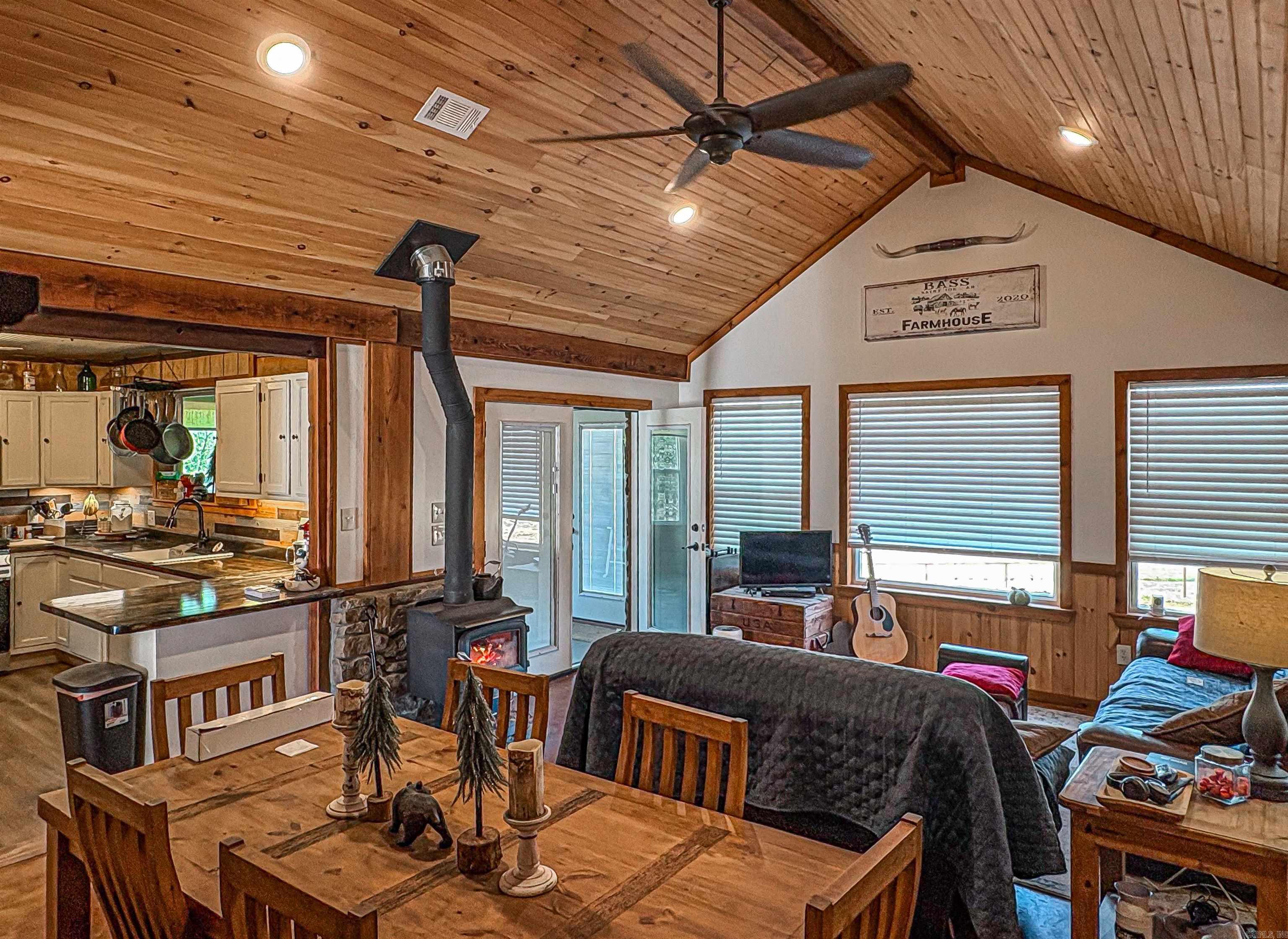 200 Searcy CO. 423  Saint Joe, AR