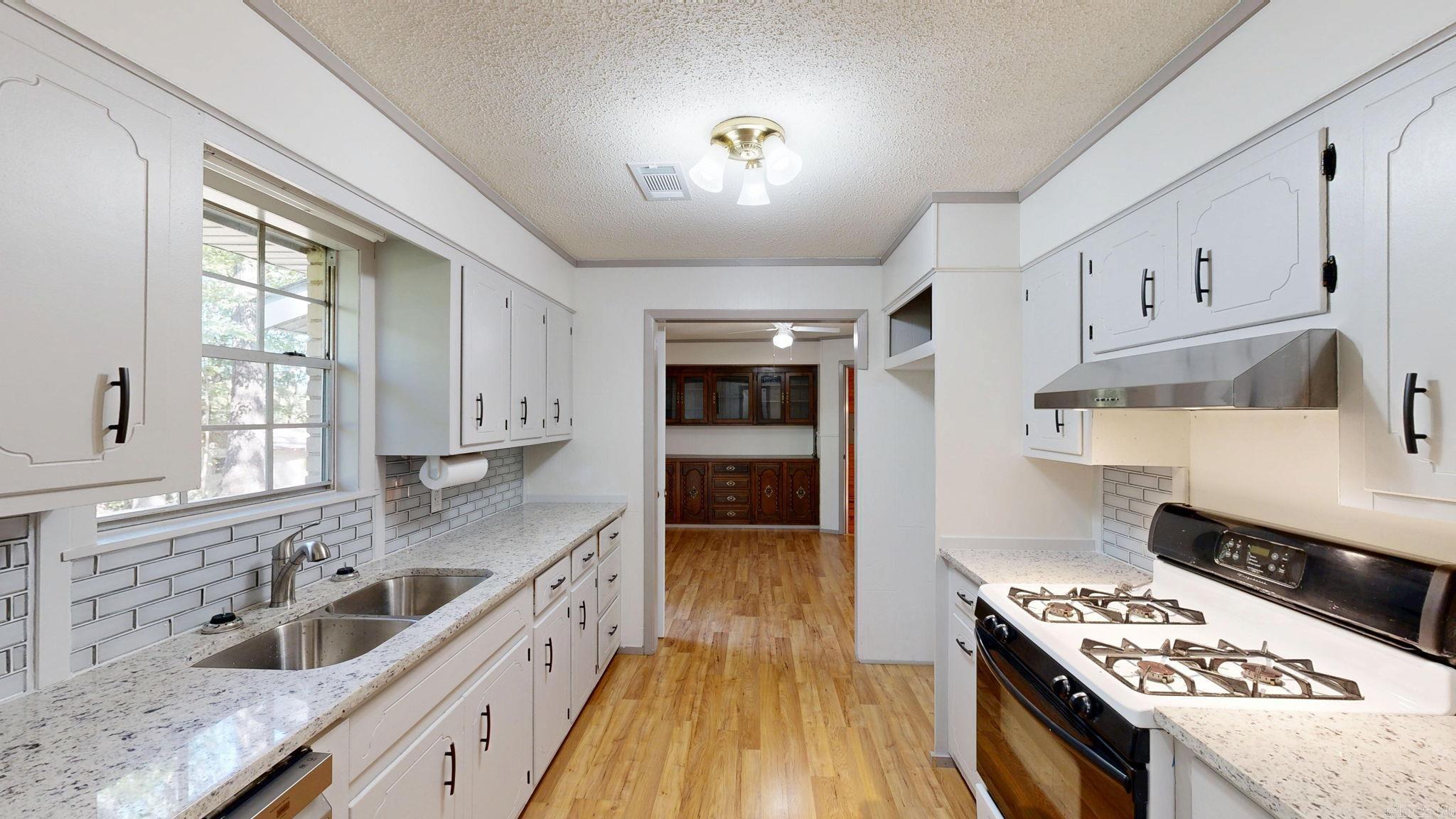 250 Mission  Malvern, AR