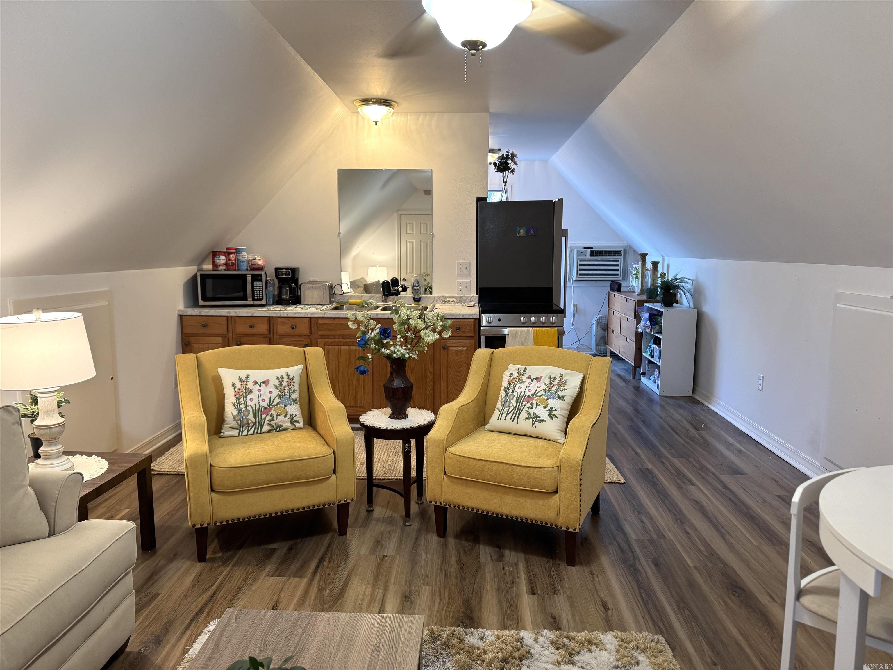 608 River Oaks  Searcy, AR