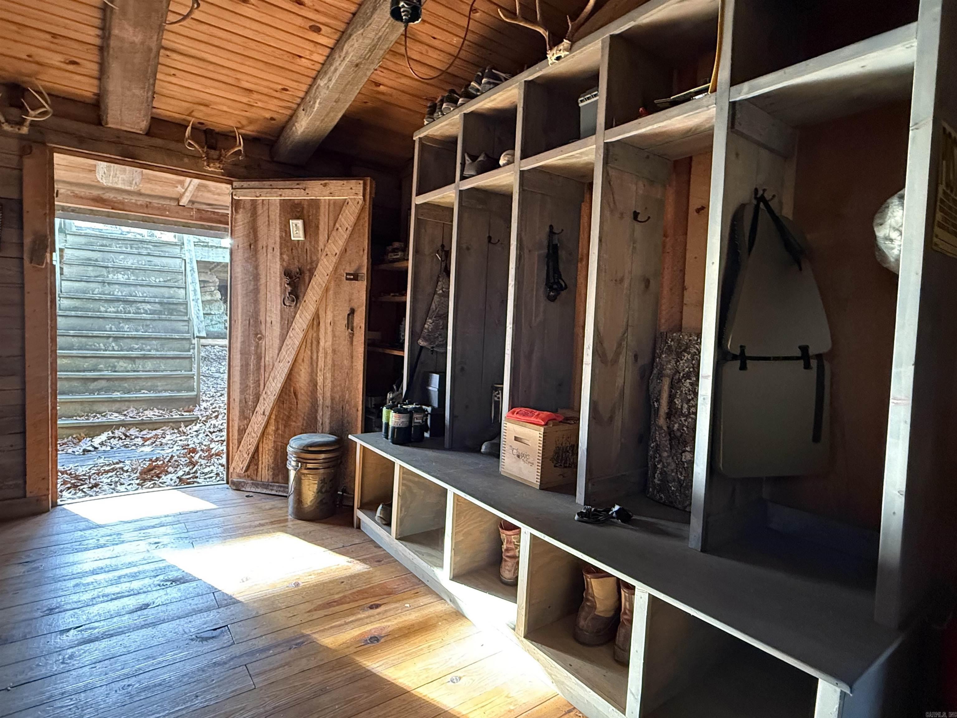 000 Private Road 422-17  Birch Tree, MO