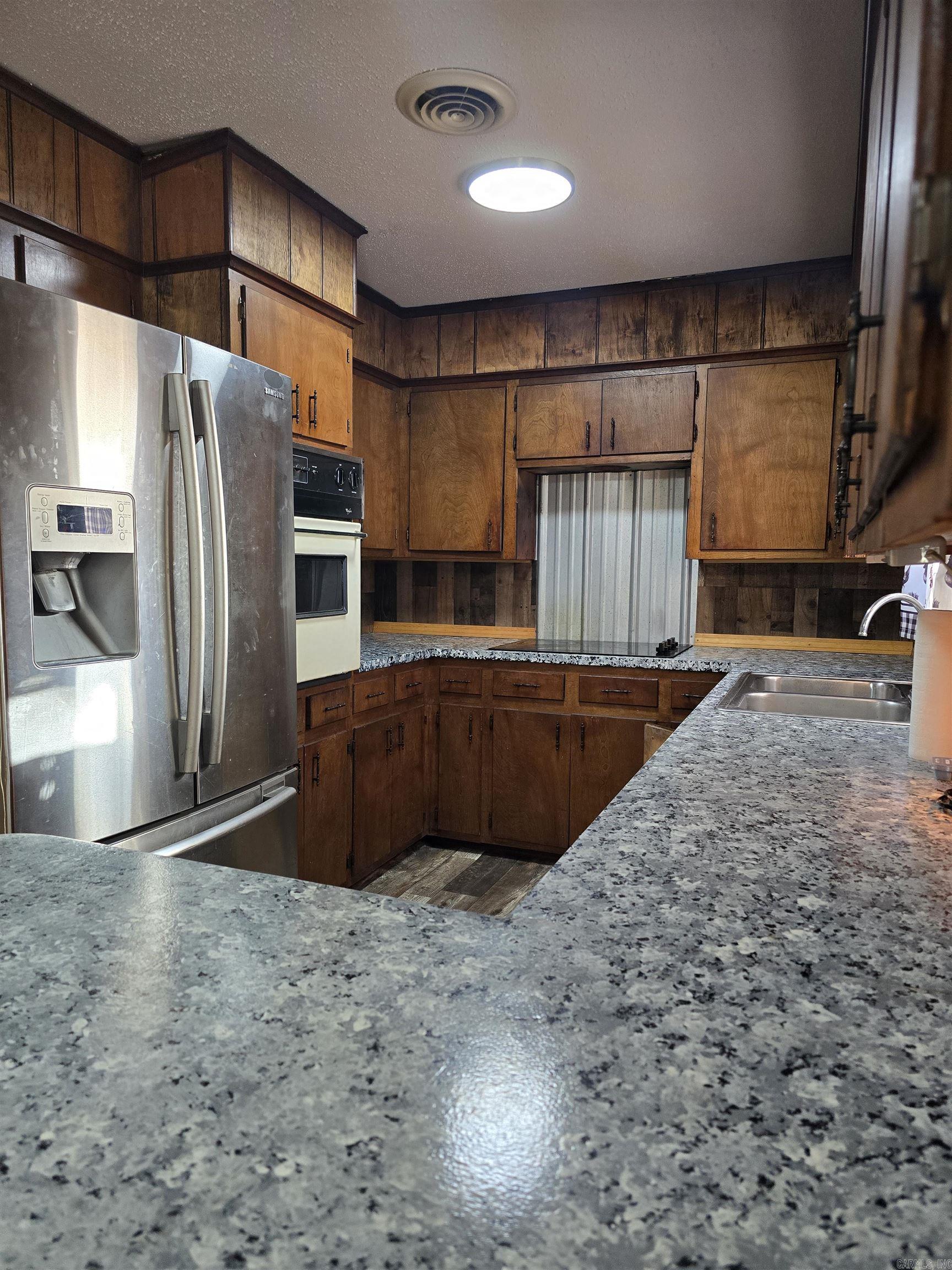 23893 E Hwy 80  Waldron, AR