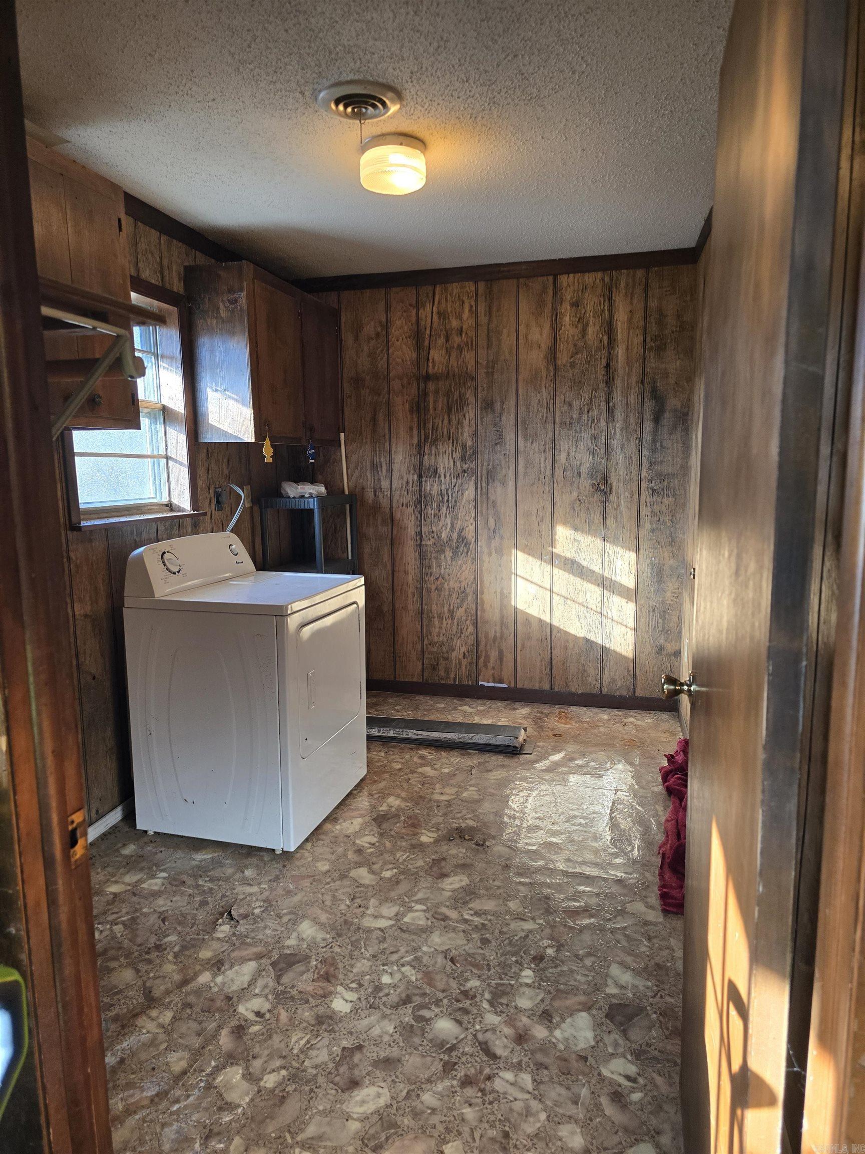 23893 E Hwy 80  Waldron, AR